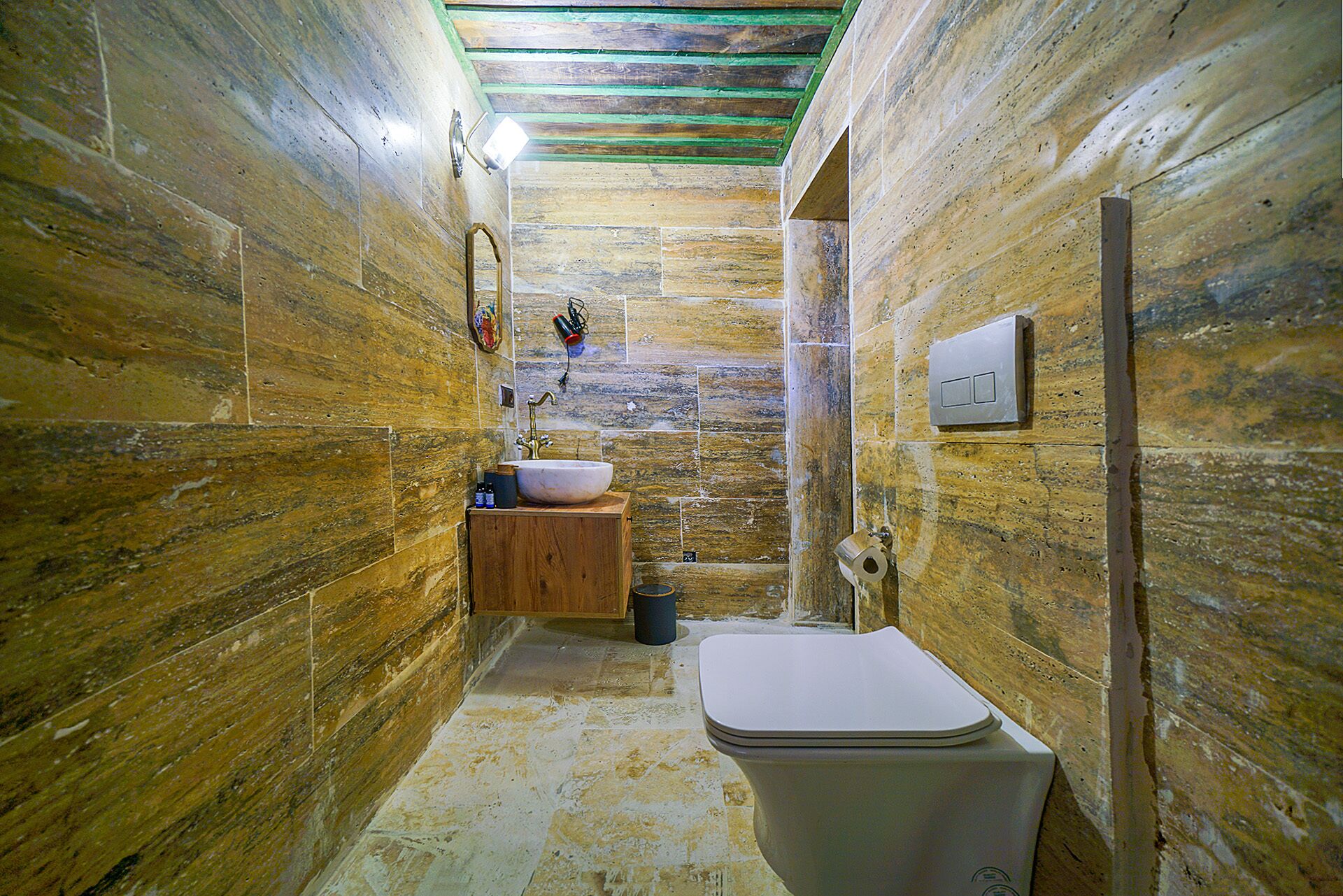 Aysel Inn House