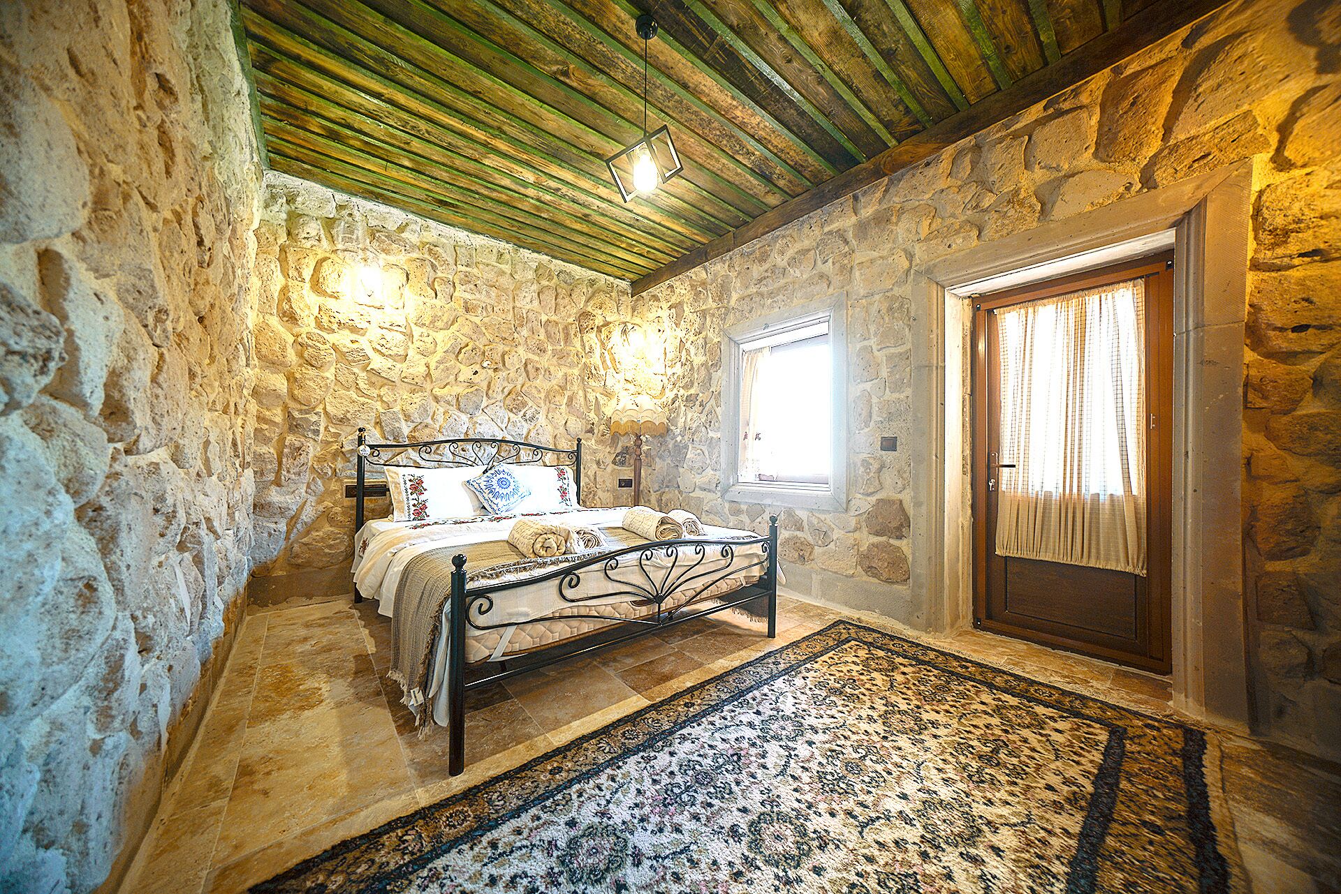 Aysel Inn House