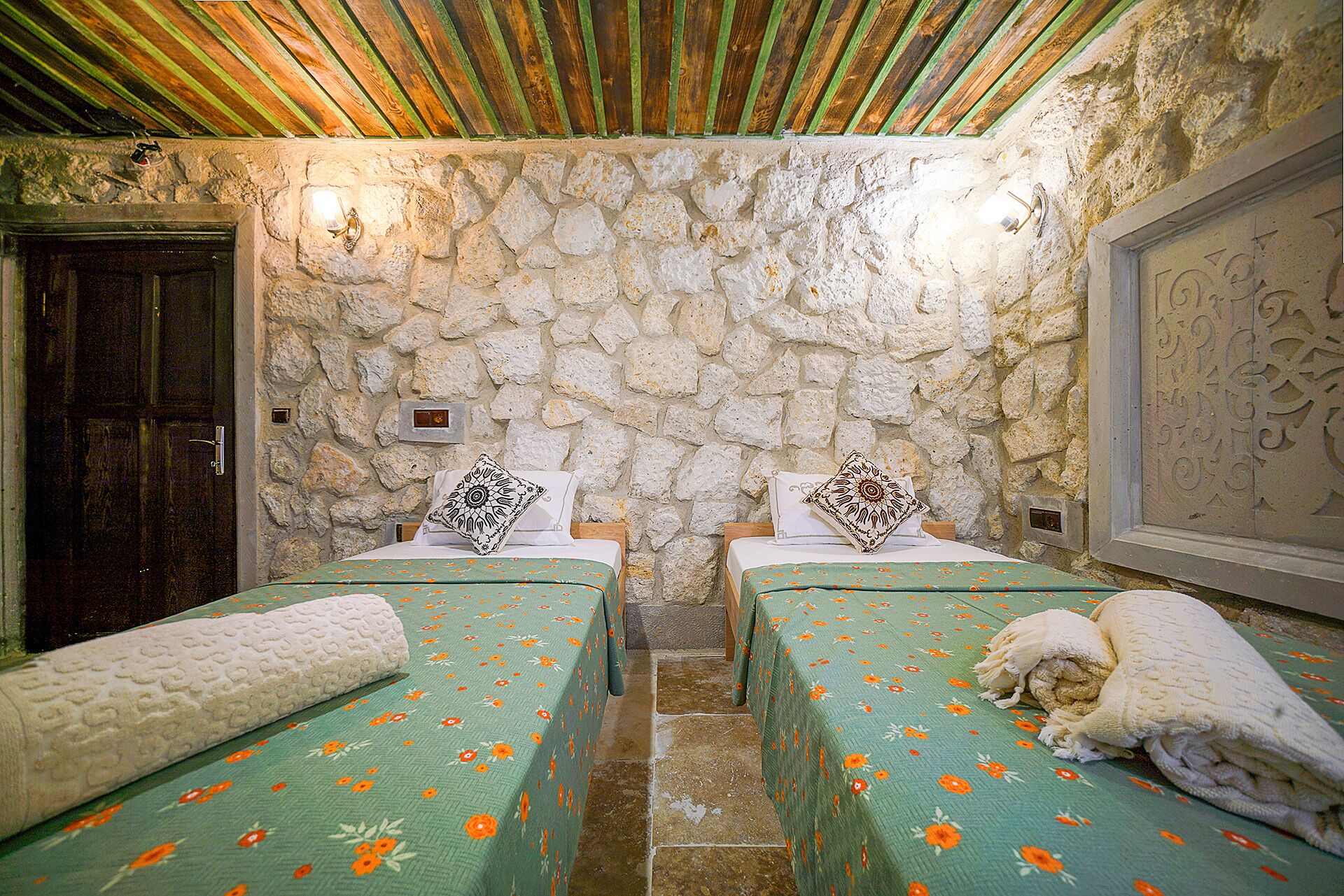 Aysel Inn House