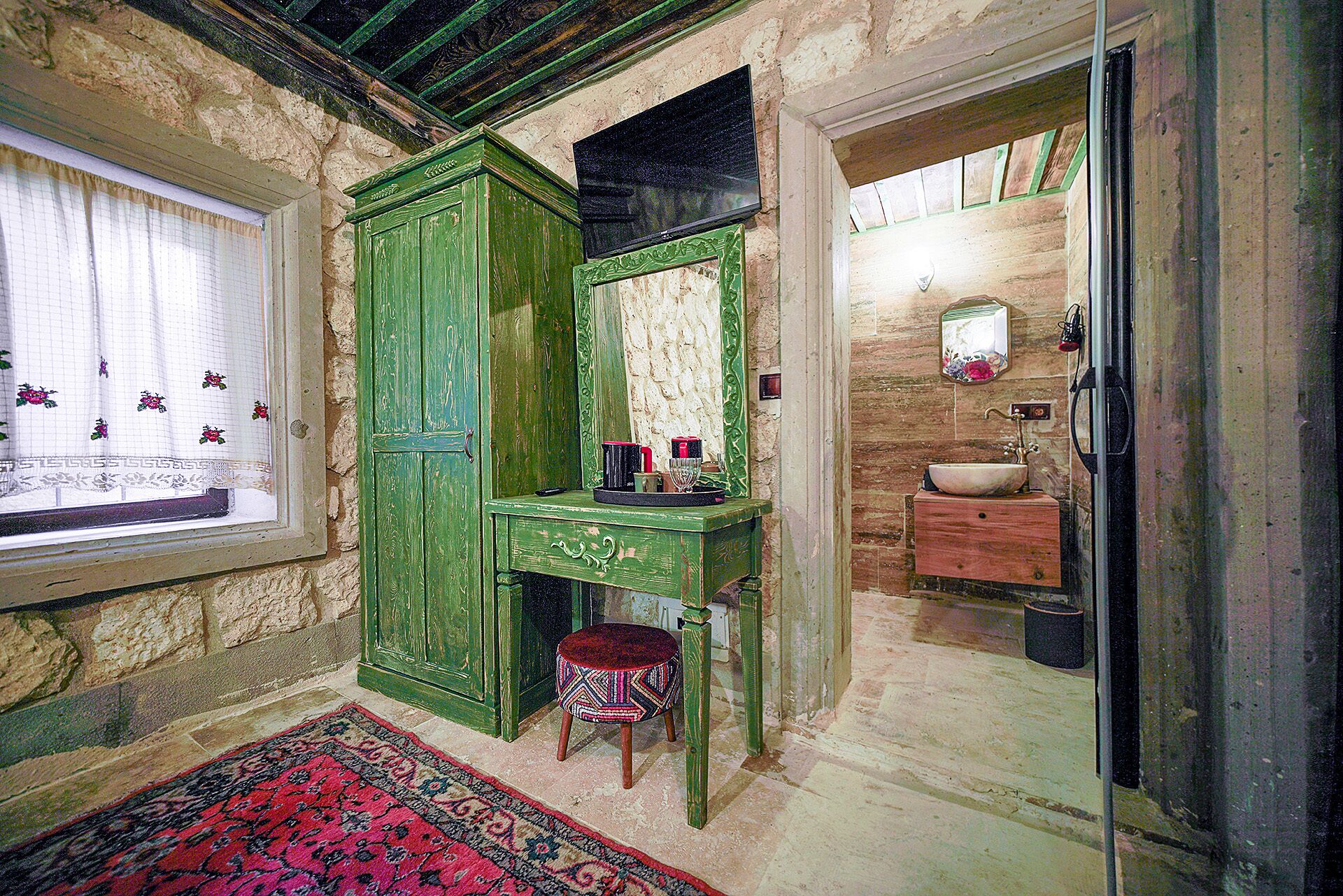 Aysel Inn House