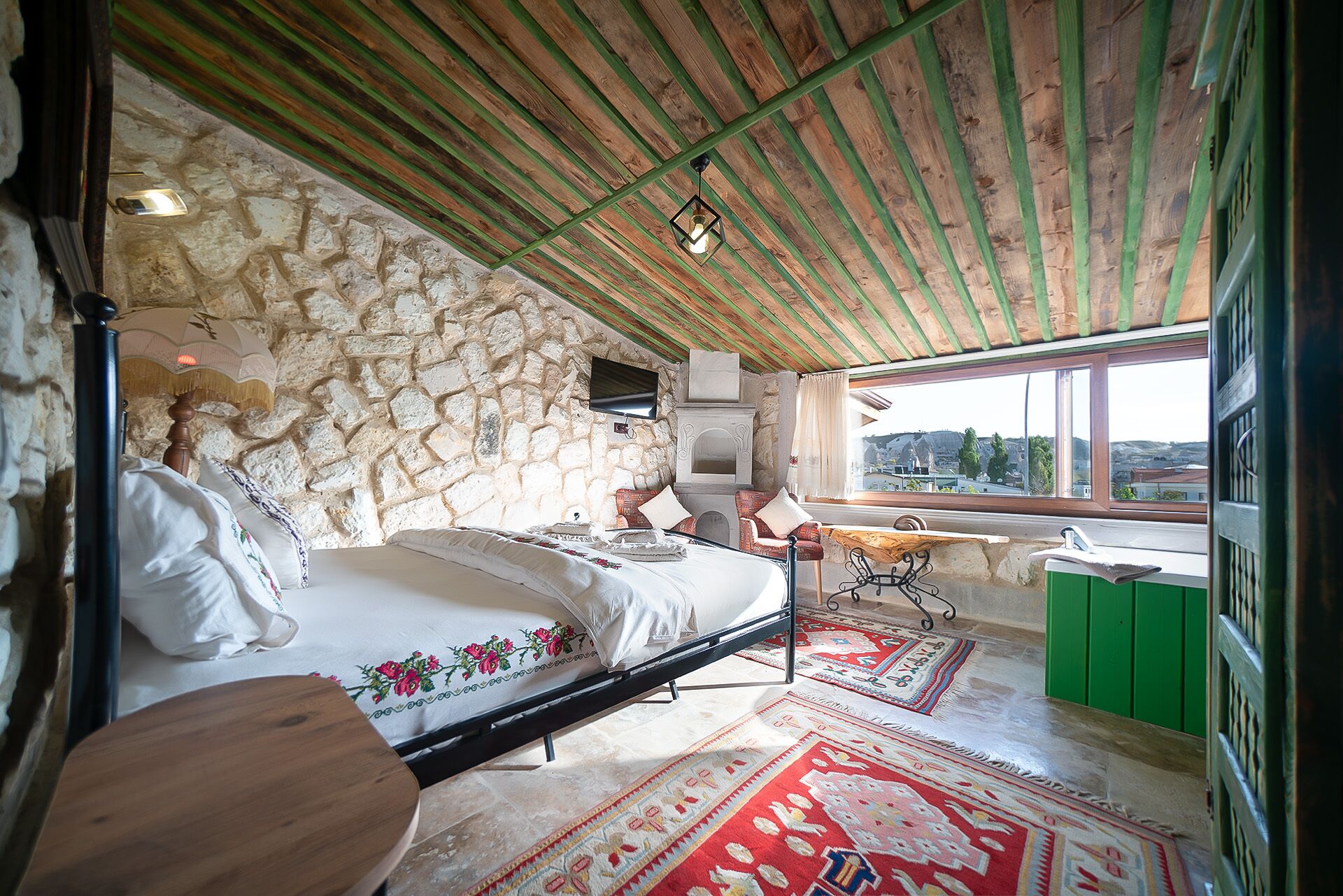 Aysel Inn House