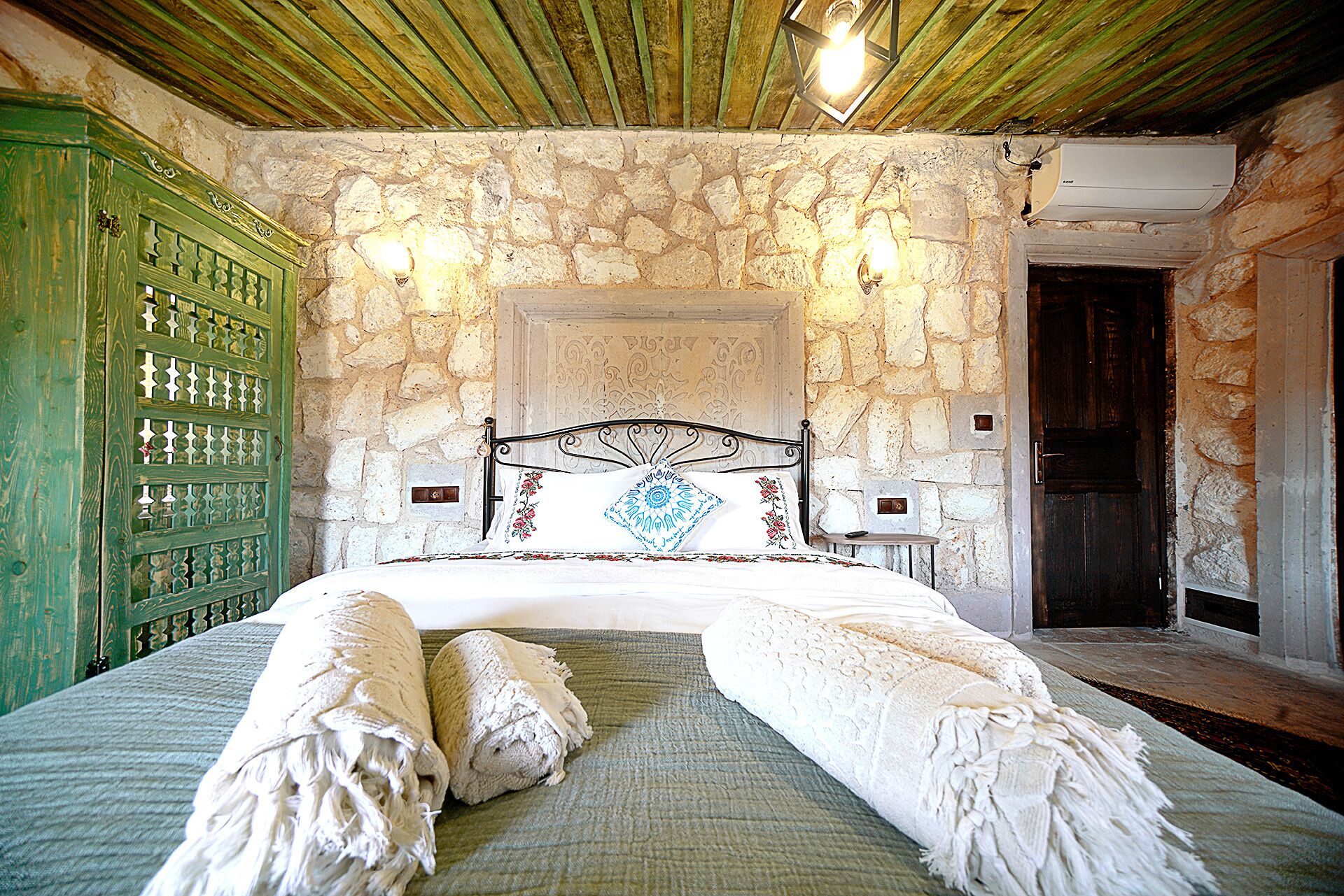 Aysel Inn House