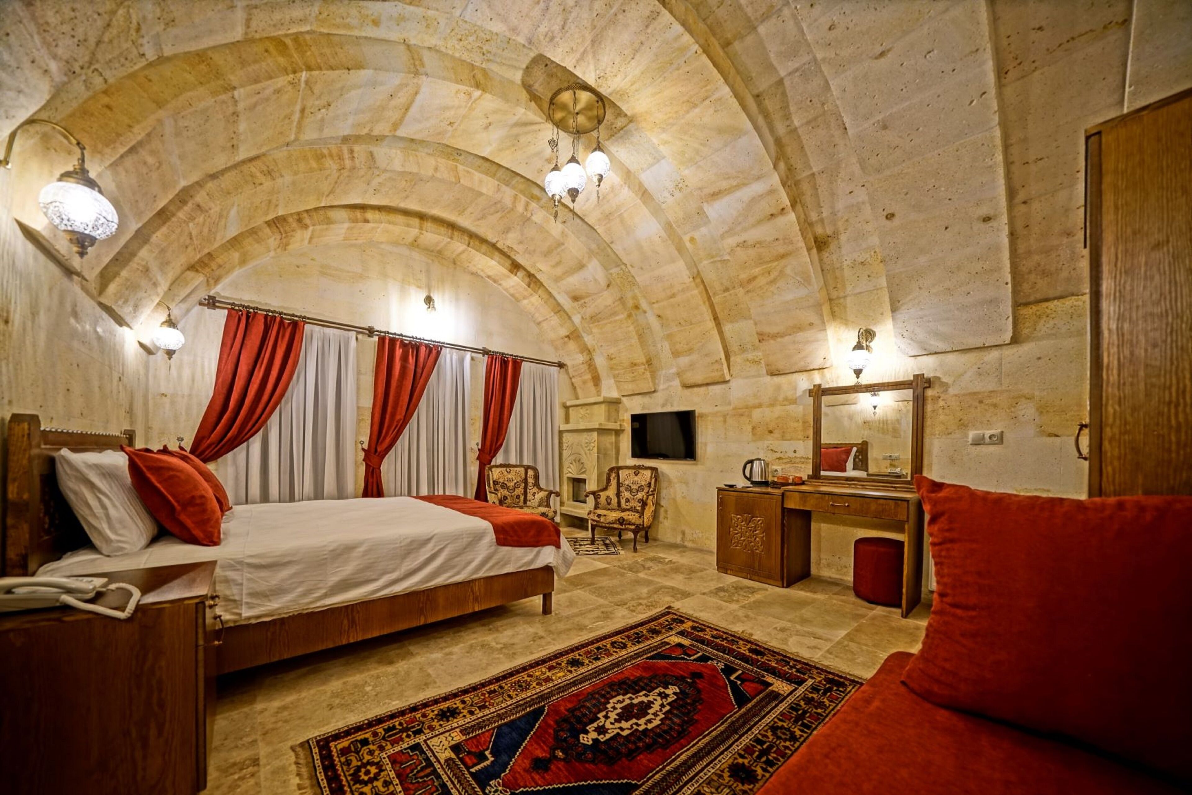 Balloon Cave Hotel