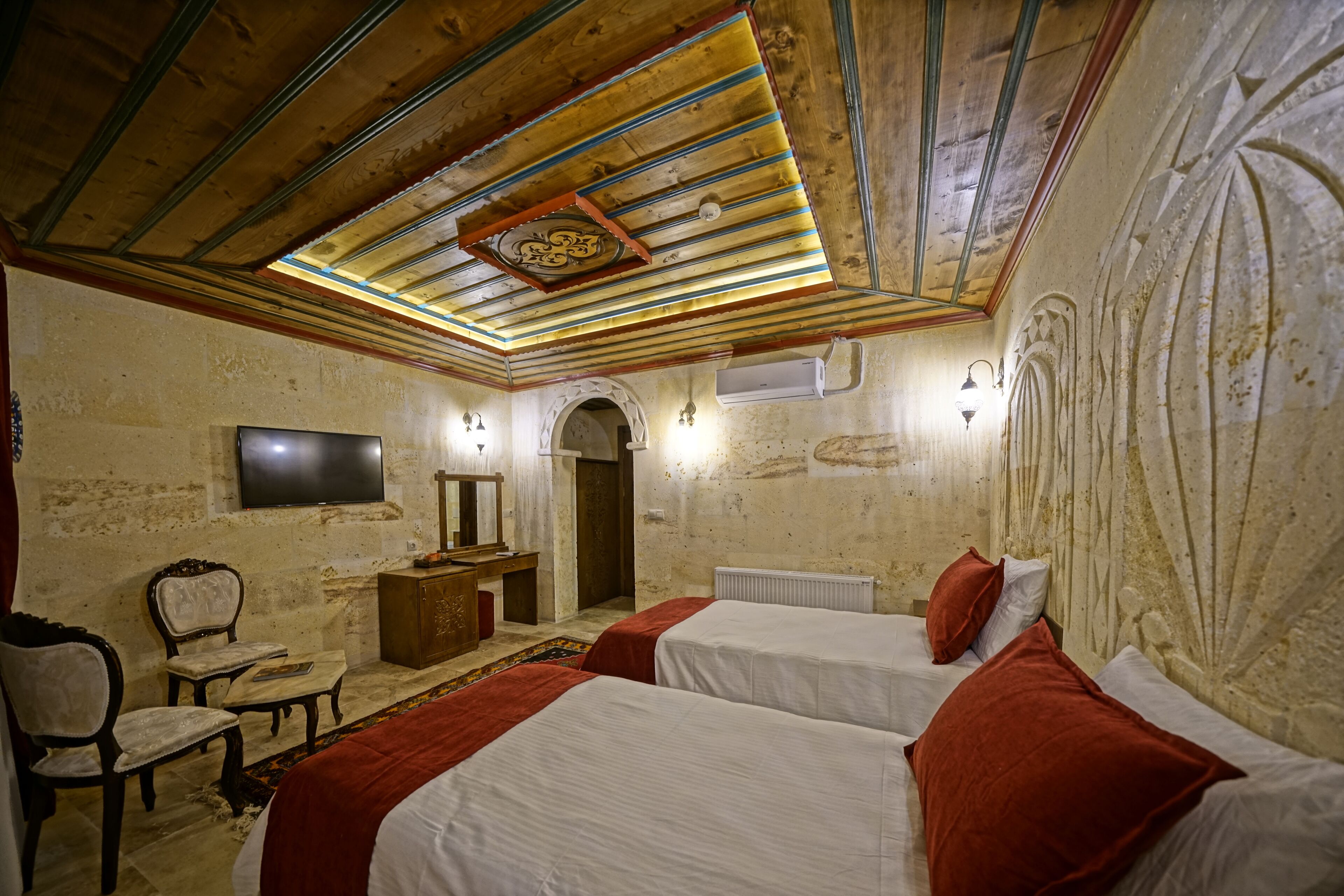 Balloon Cave Hotel