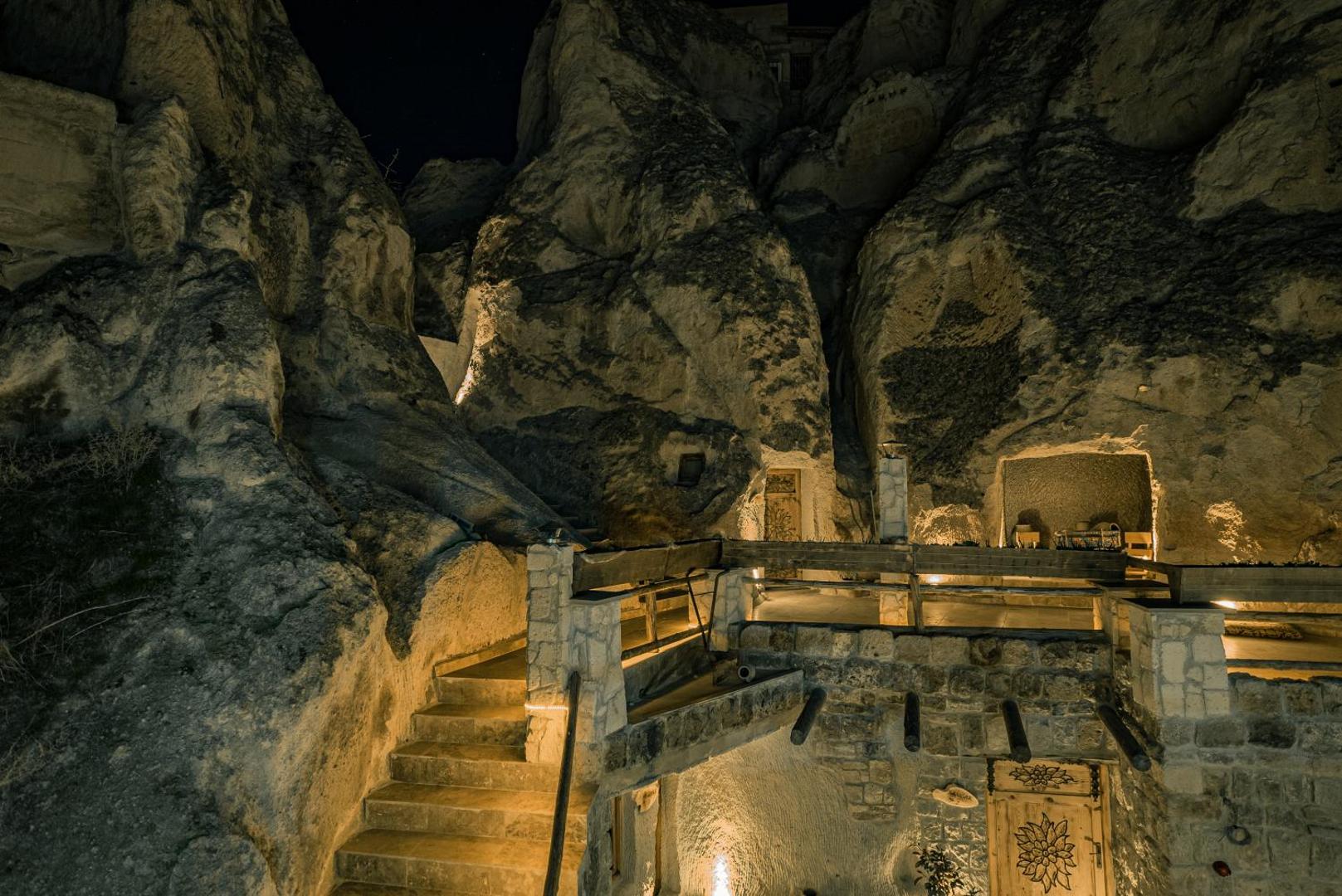 Cappadocia Ennar Cave