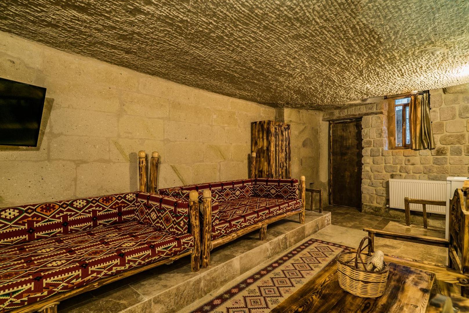 Cappadocia Ennar Cave