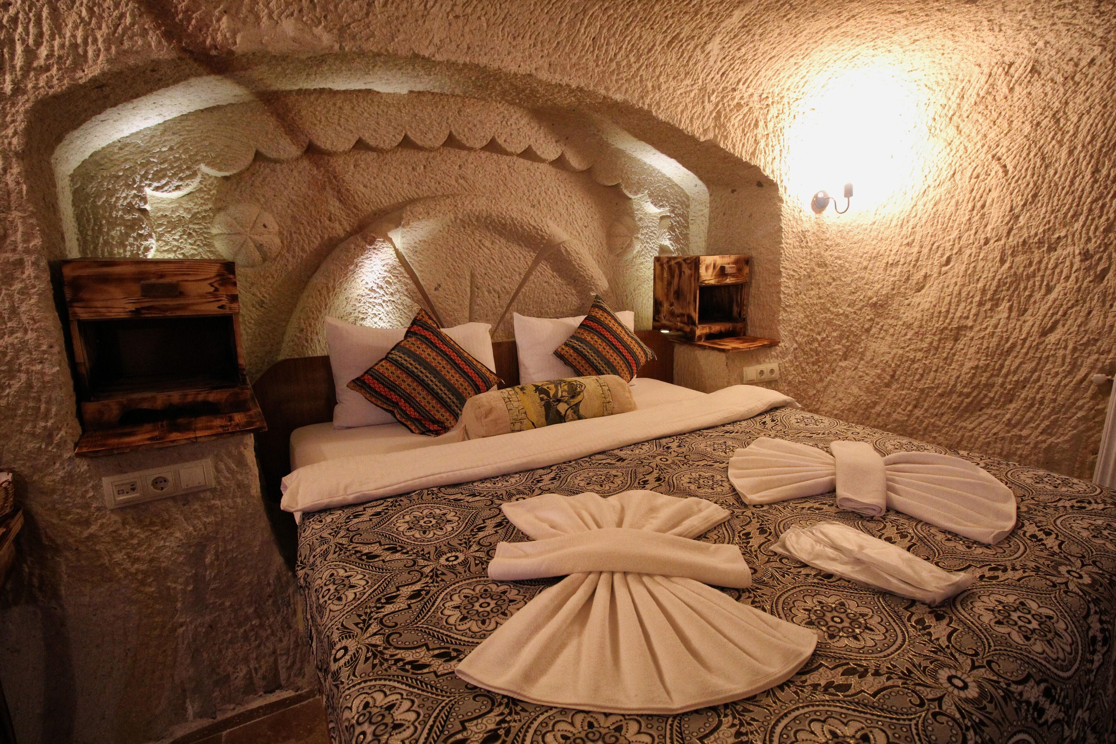 Cappadocia Ennar Cave
