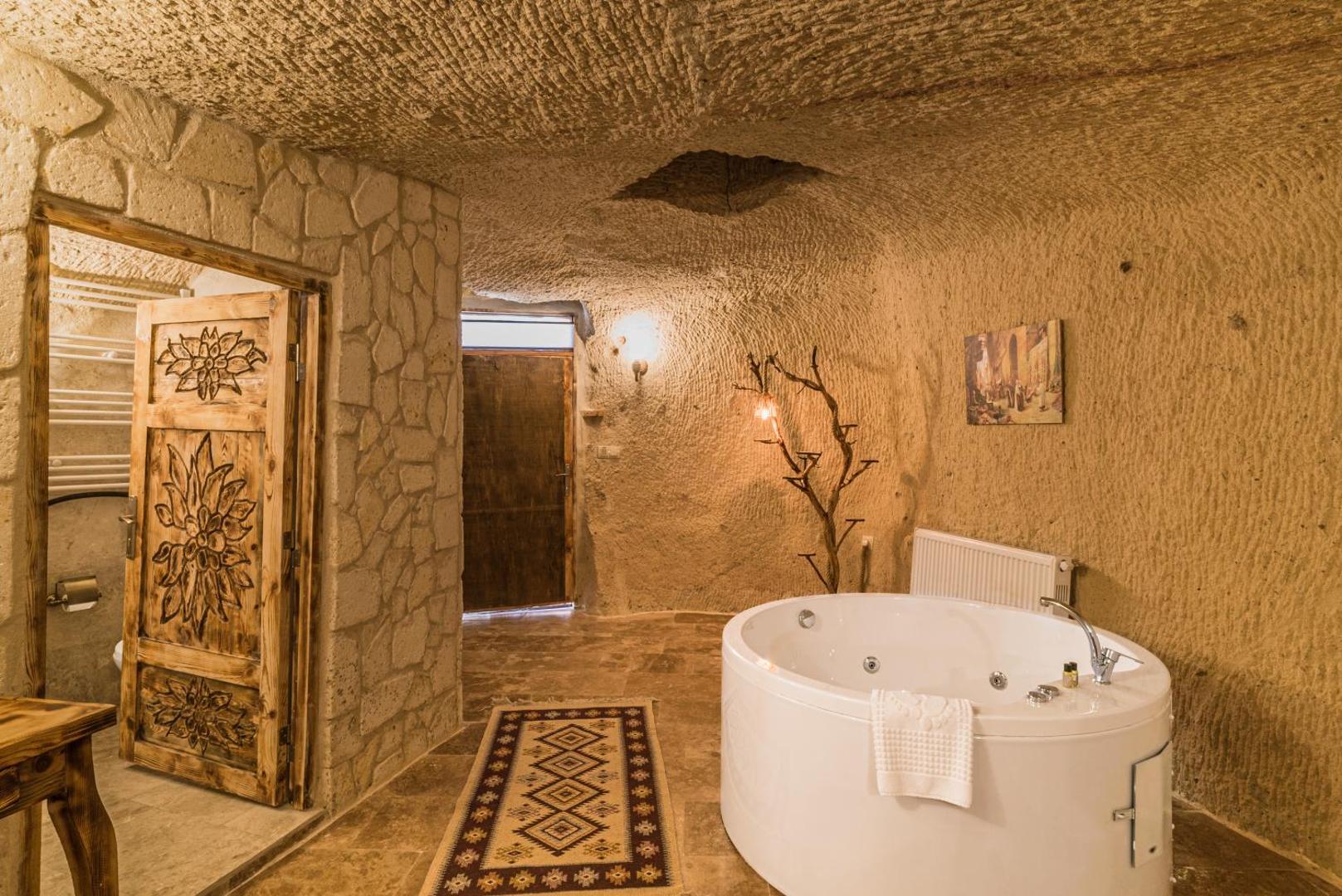 Cappadocia Ennar Cave