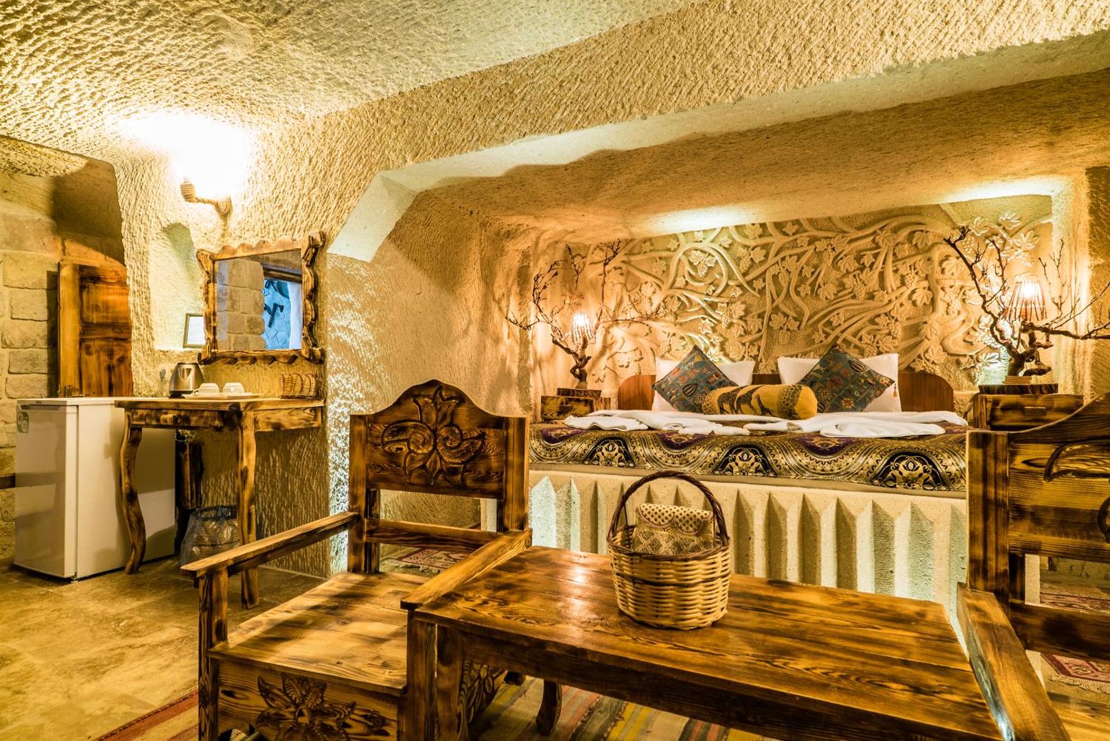 Cappadocia Ennar Cave