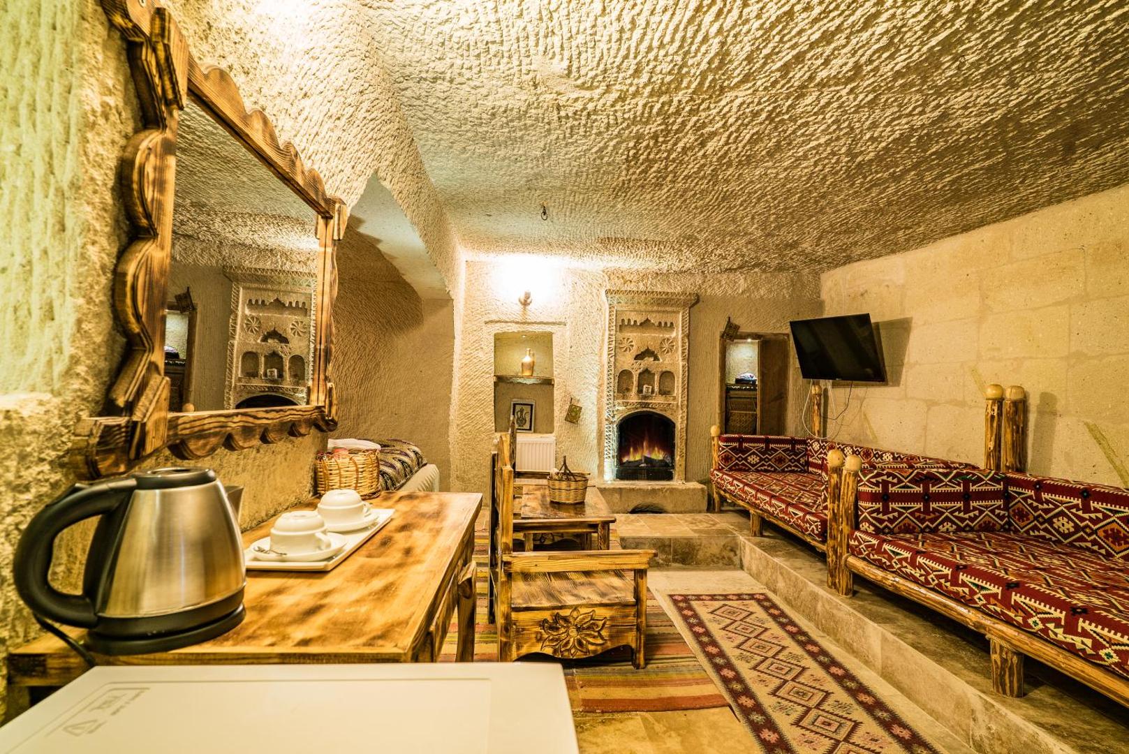 Cappadocia Ennar Cave