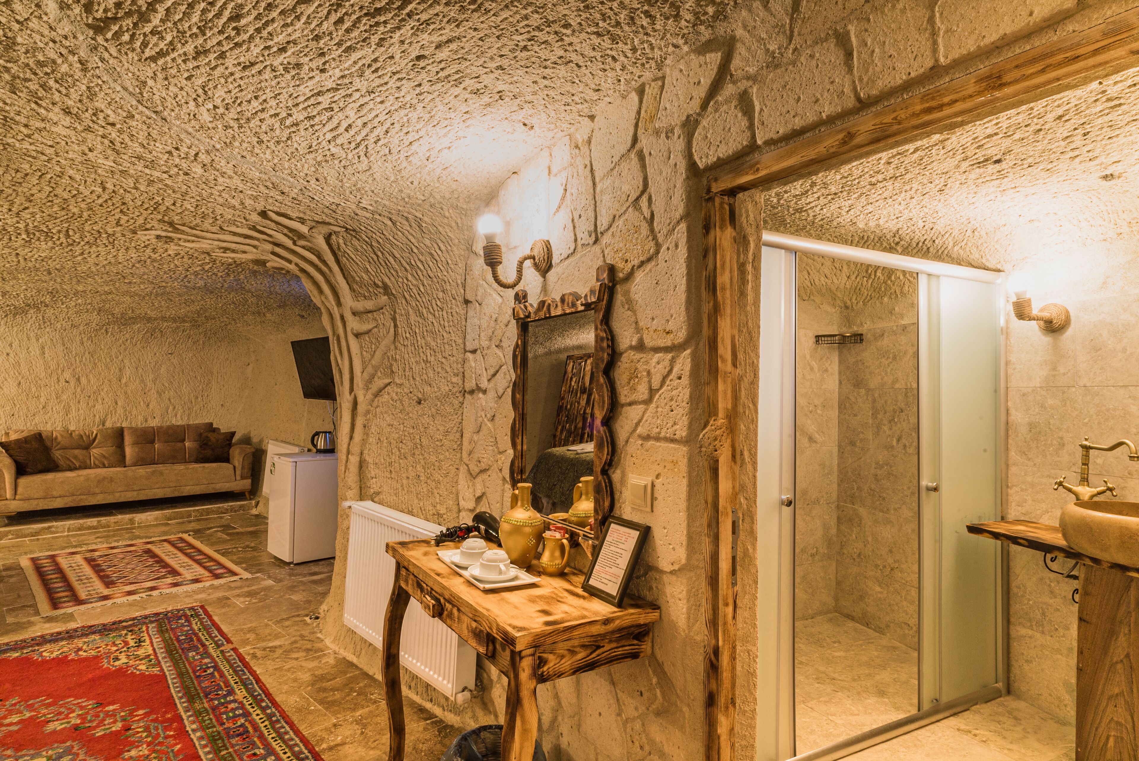 Cappadocia Ennar Cave