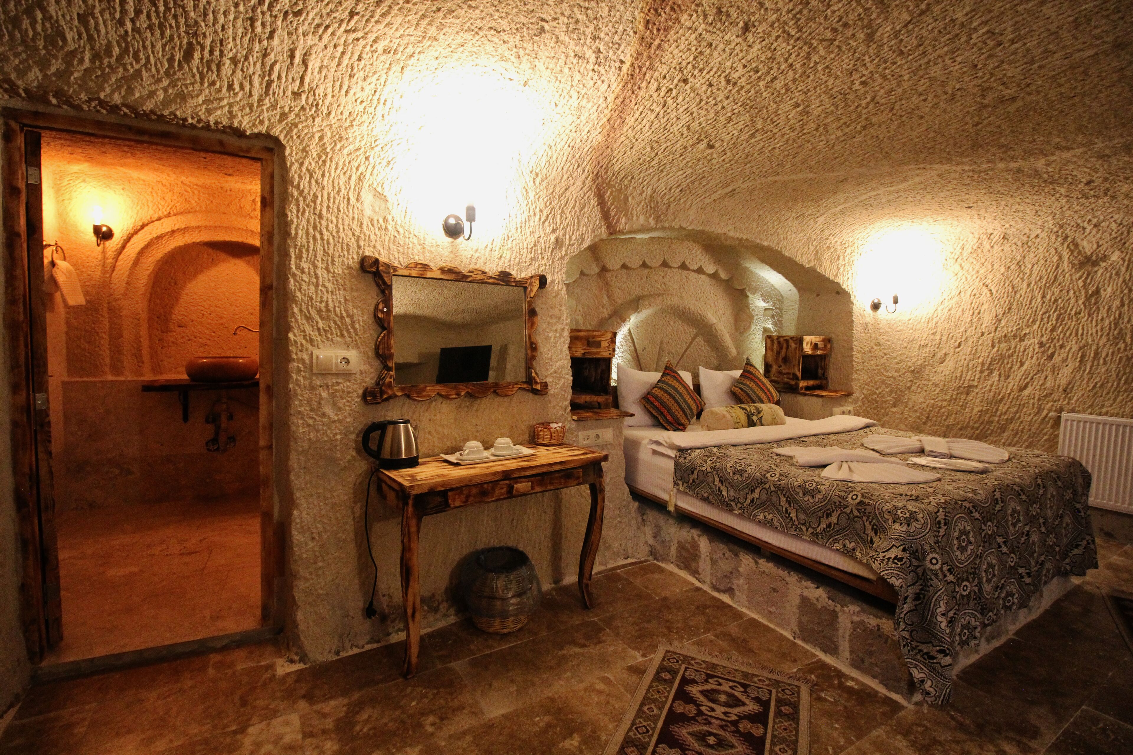 Cappadocia Ennar Cave