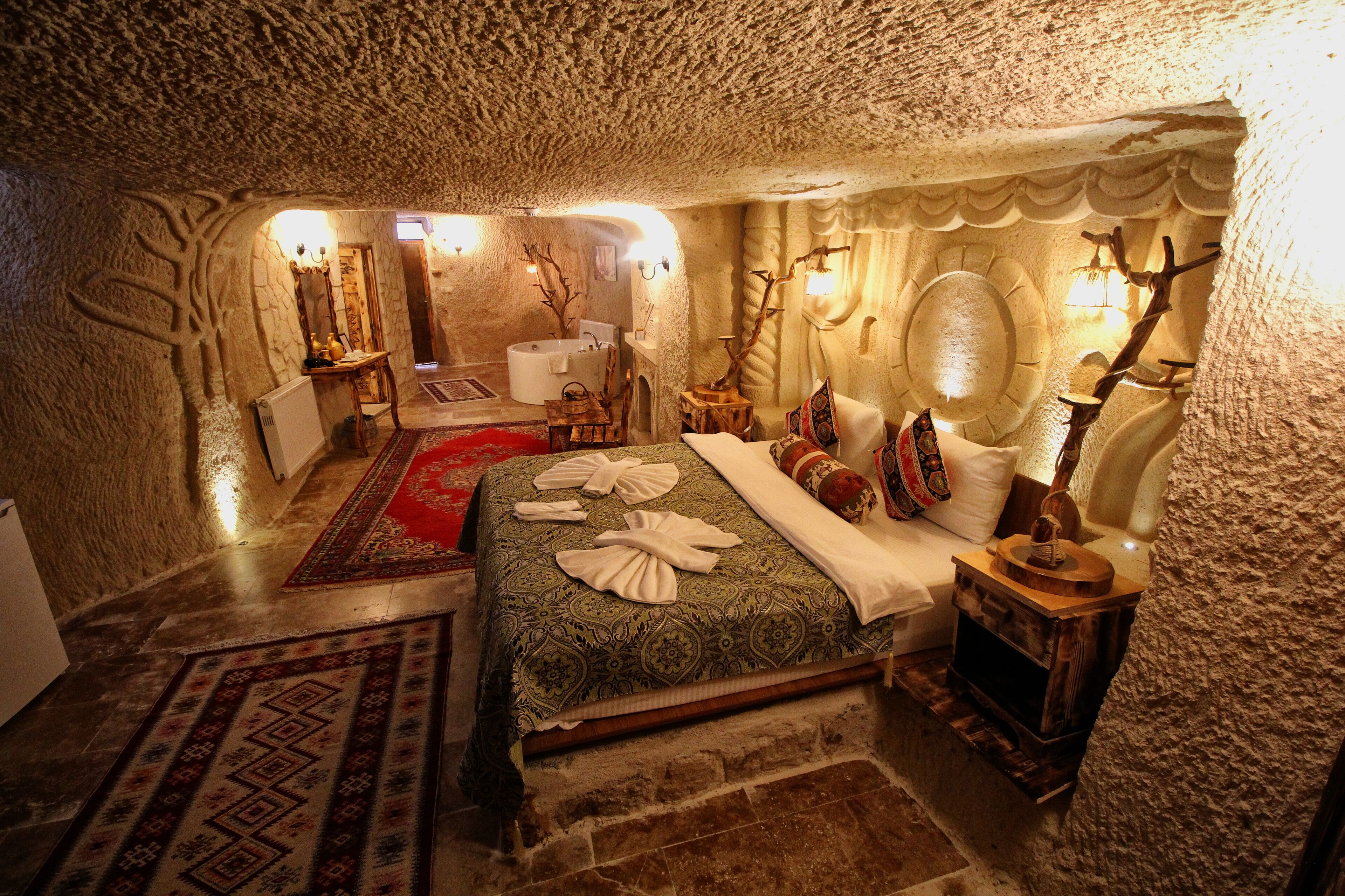 Cappadocia Ennar Cave