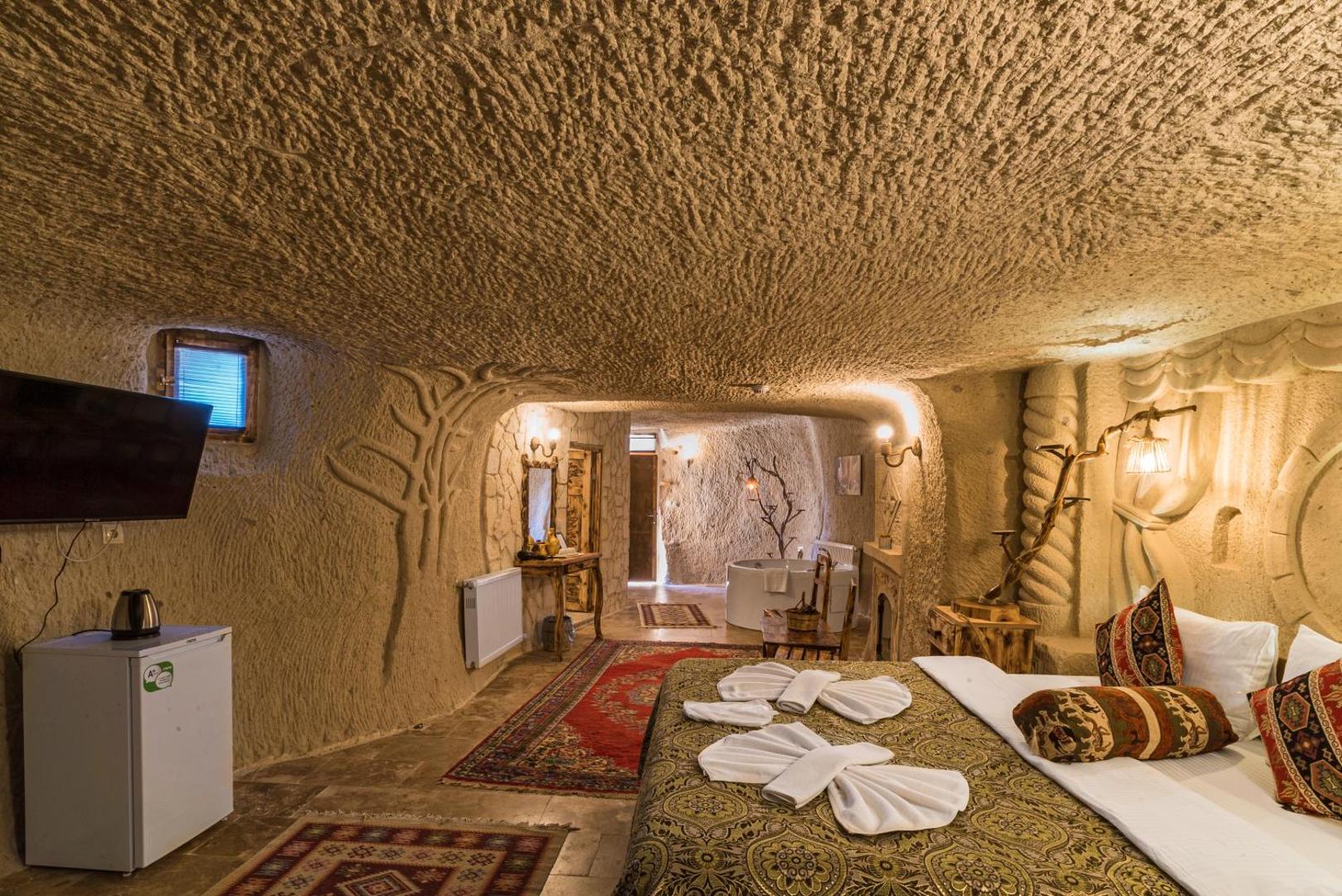 Cappadocia Ennar Cave