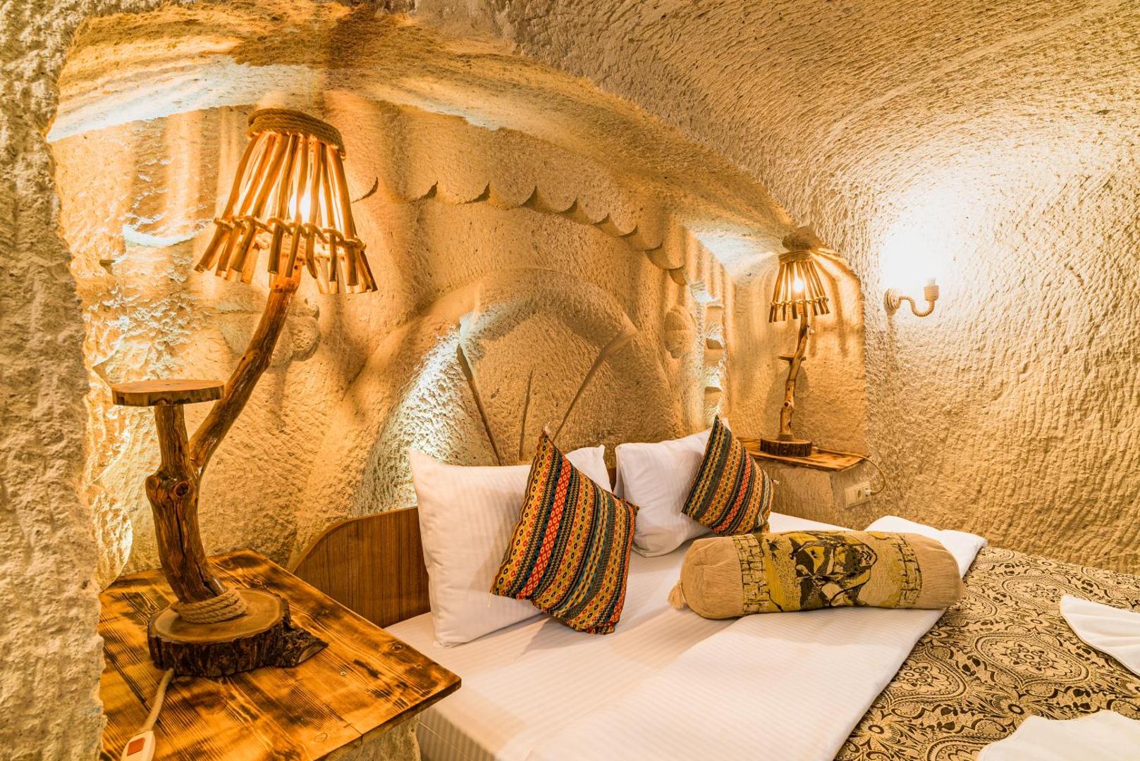 Cappadocia Ennar Cave