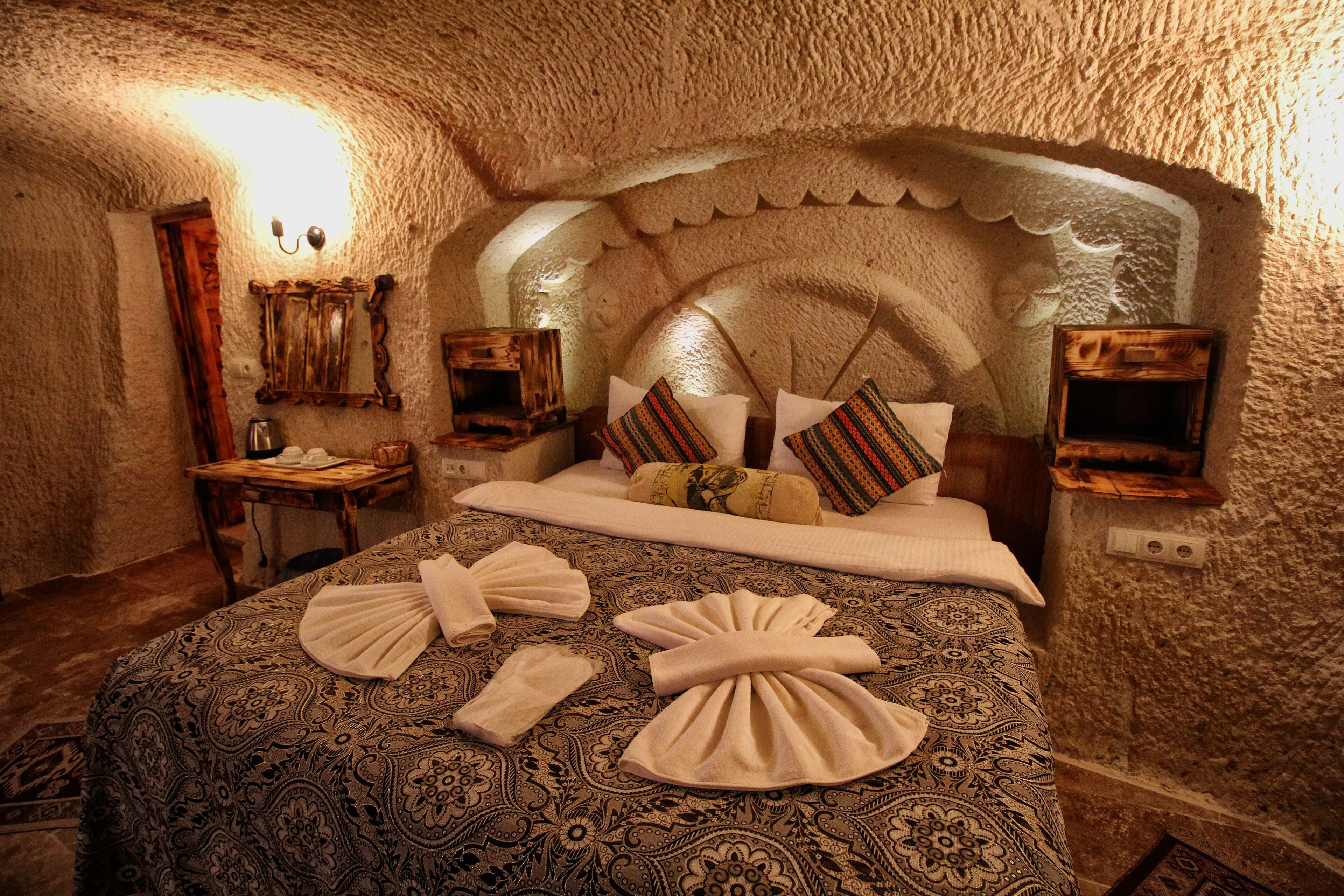 Cappadocia Ennar Cave