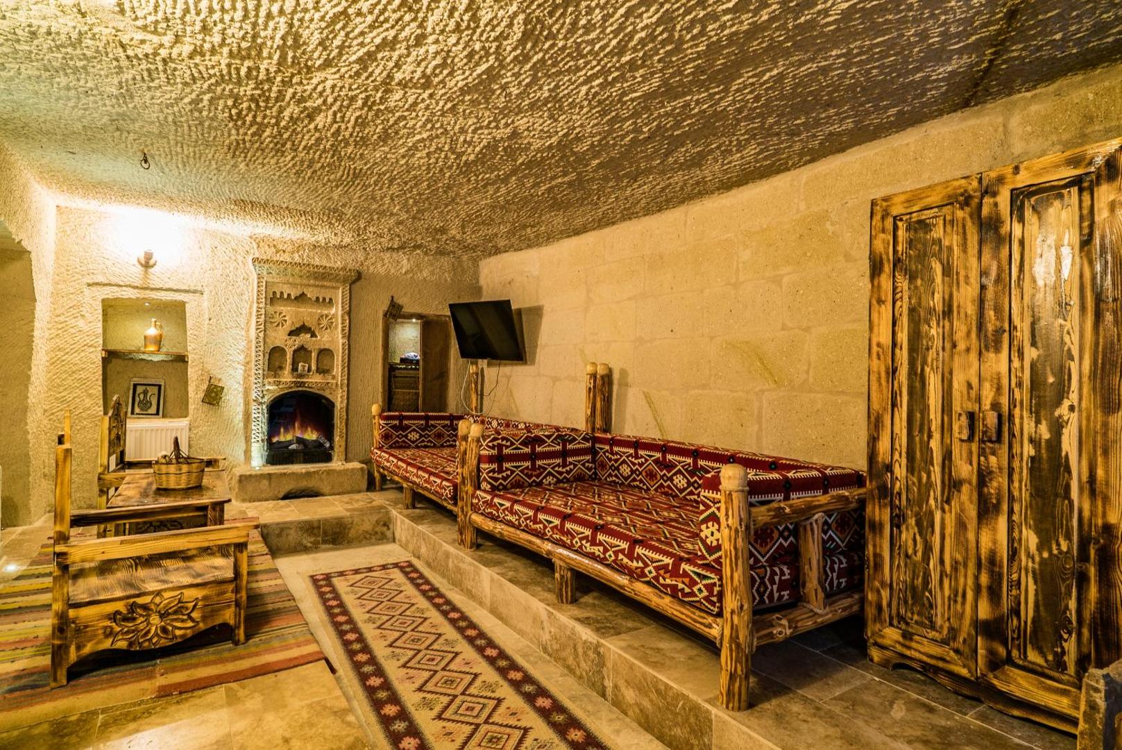 Cappadocia Ennar Cave