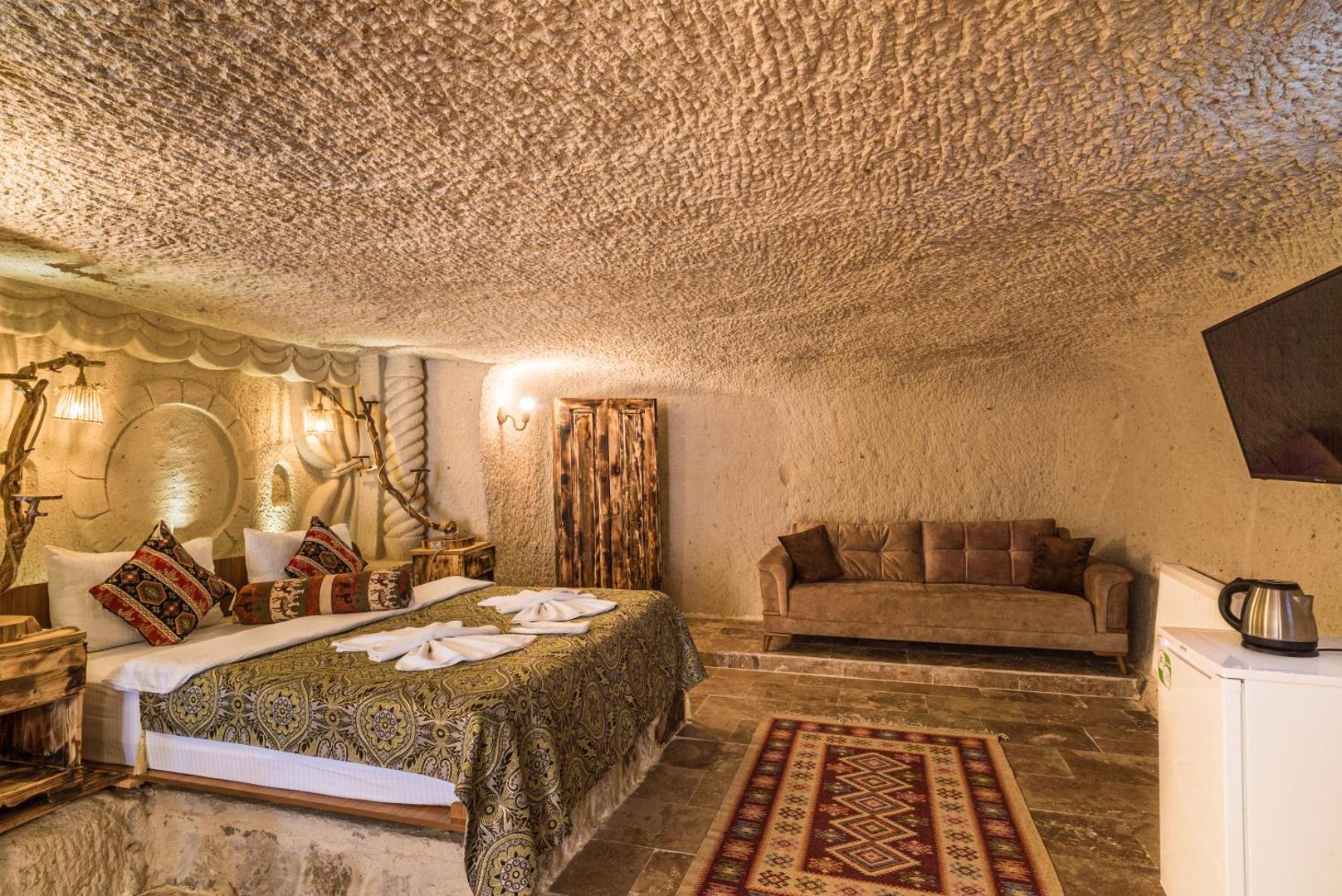 Cappadocia Ennar Cave