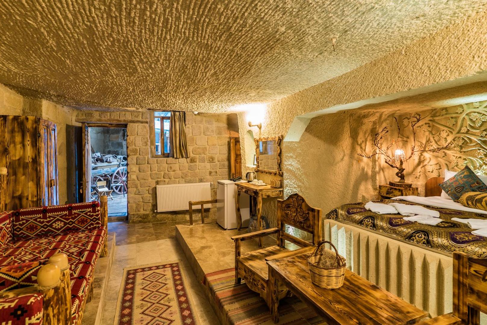 Cappadocia Ennar Cave