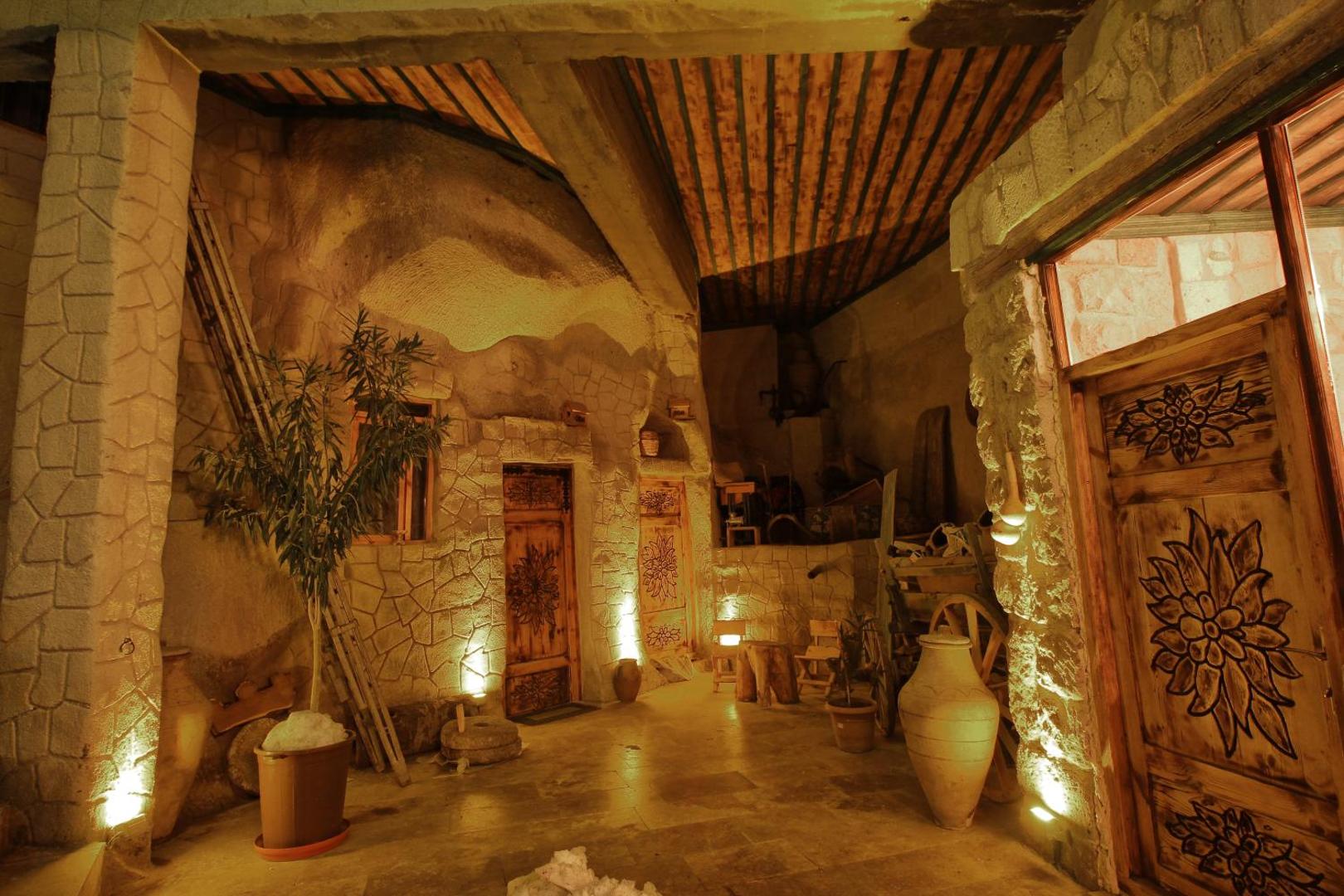 Cappadocia Ennar Cave