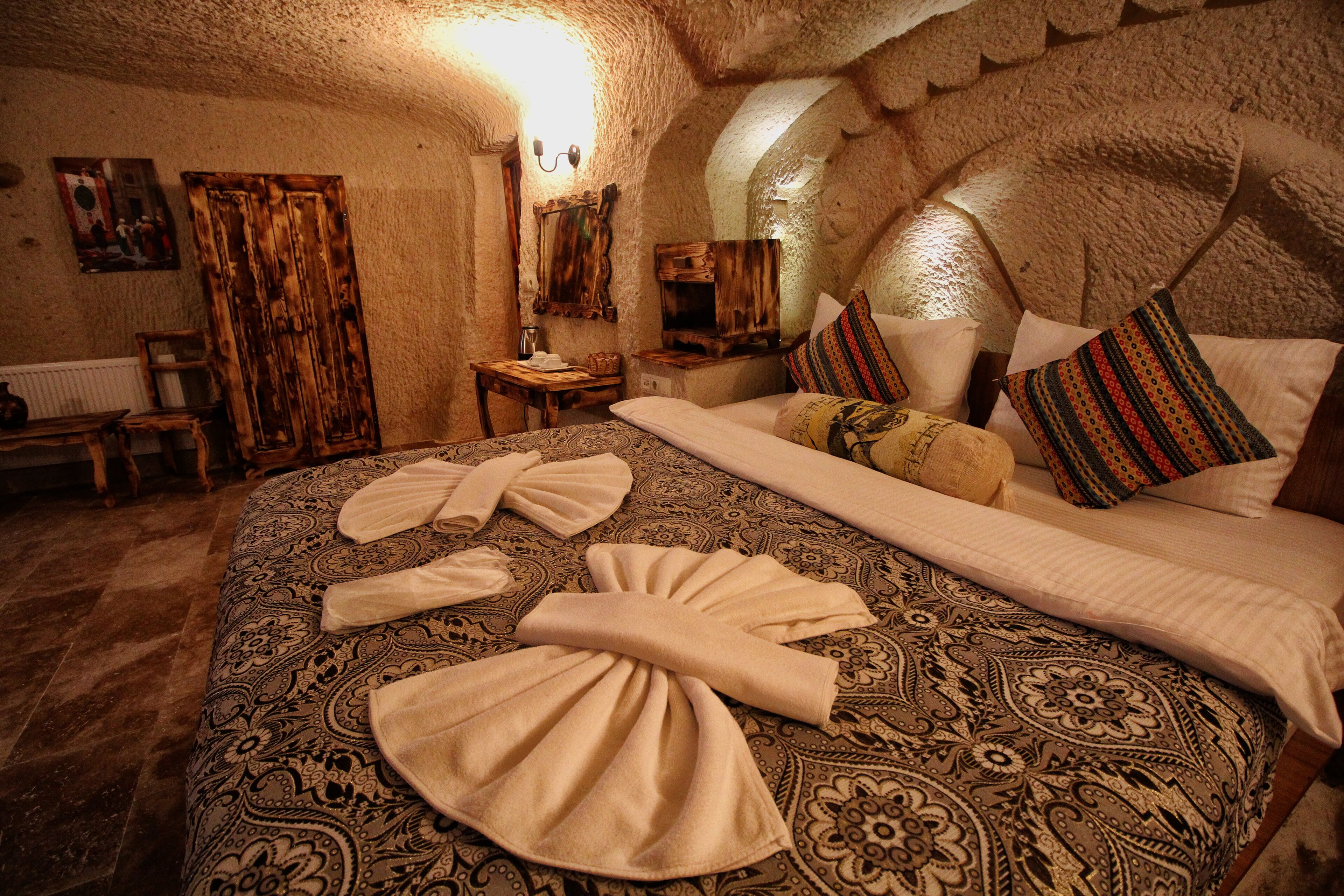 Cappadocia Ennar Cave