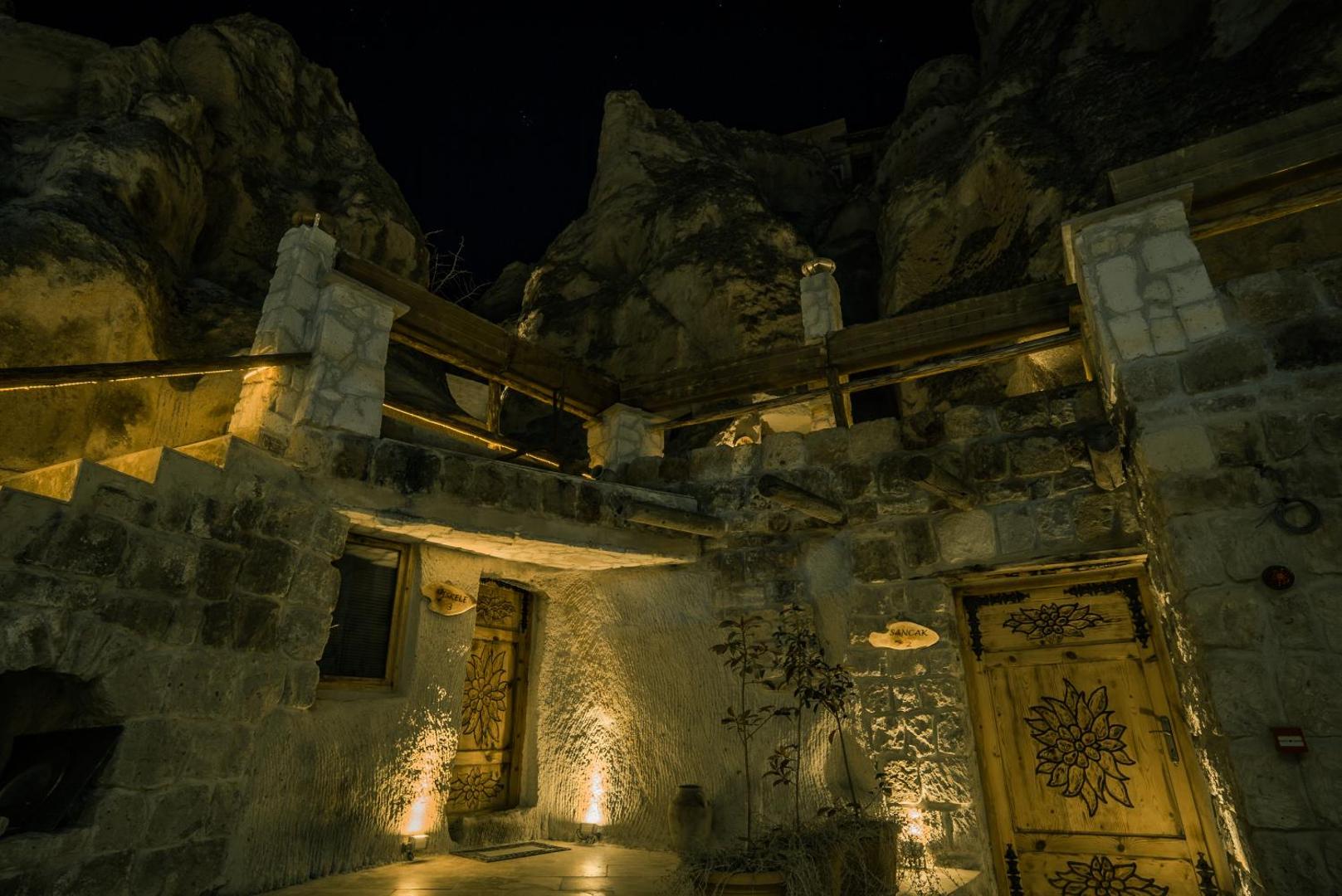 Cappadocia Ennar Cave