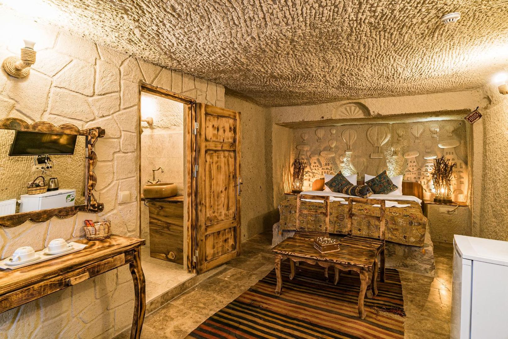 Cappadocia Ennar Cave