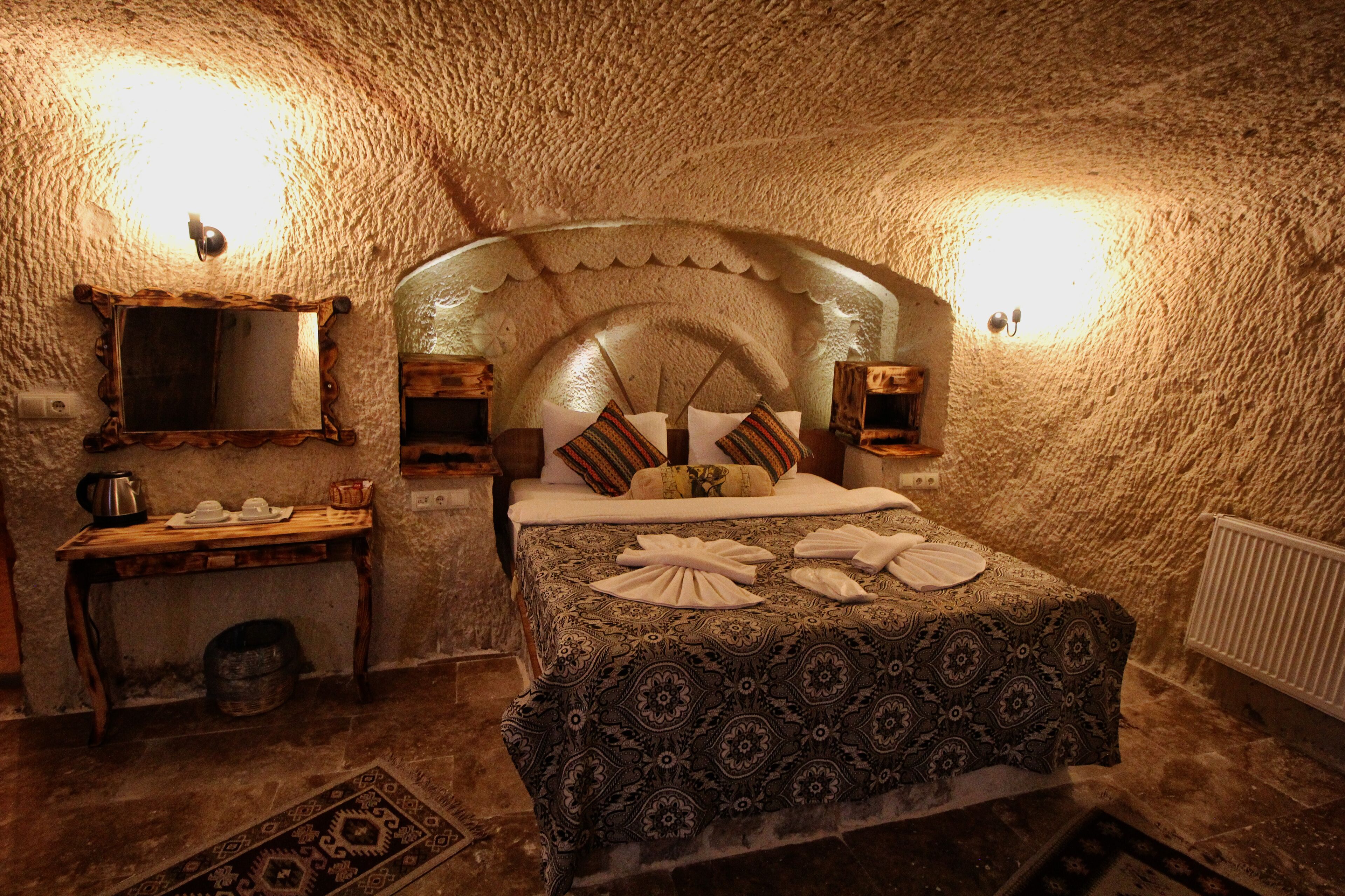 Cappadocia Ennar Cave