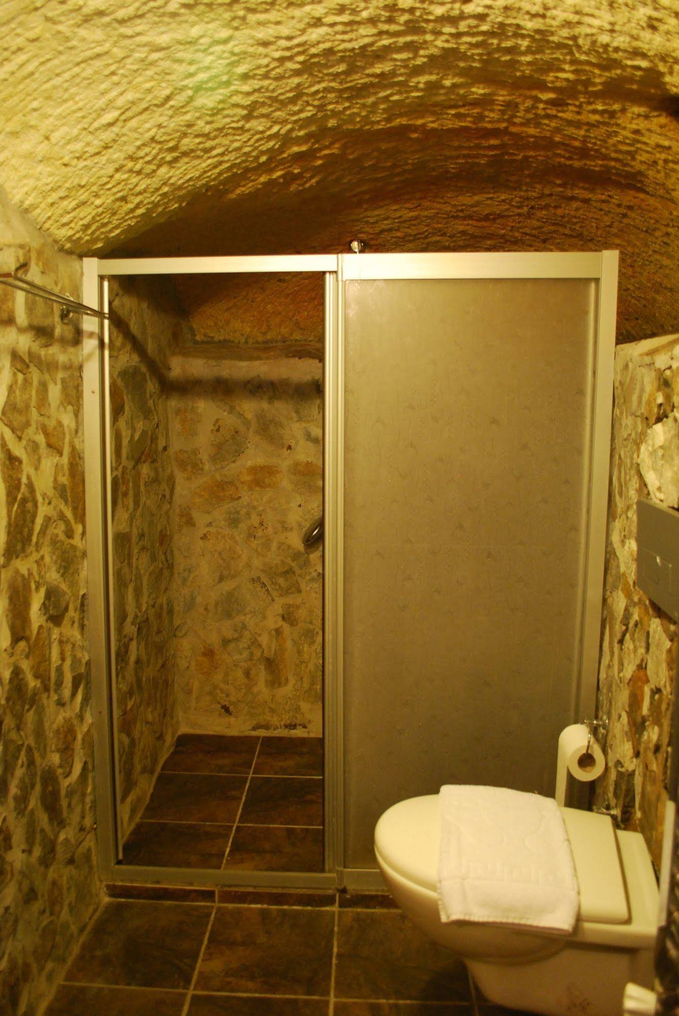 Cave Art Hotel