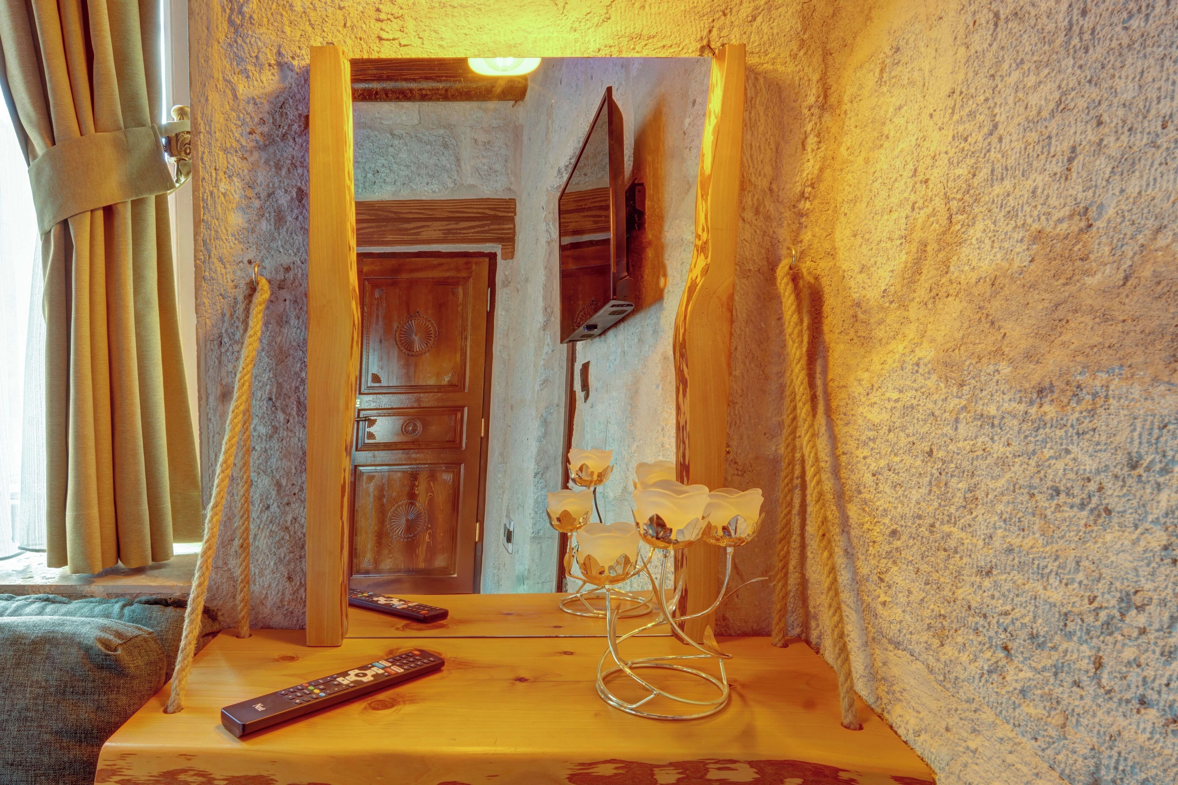 Ceran Stone House