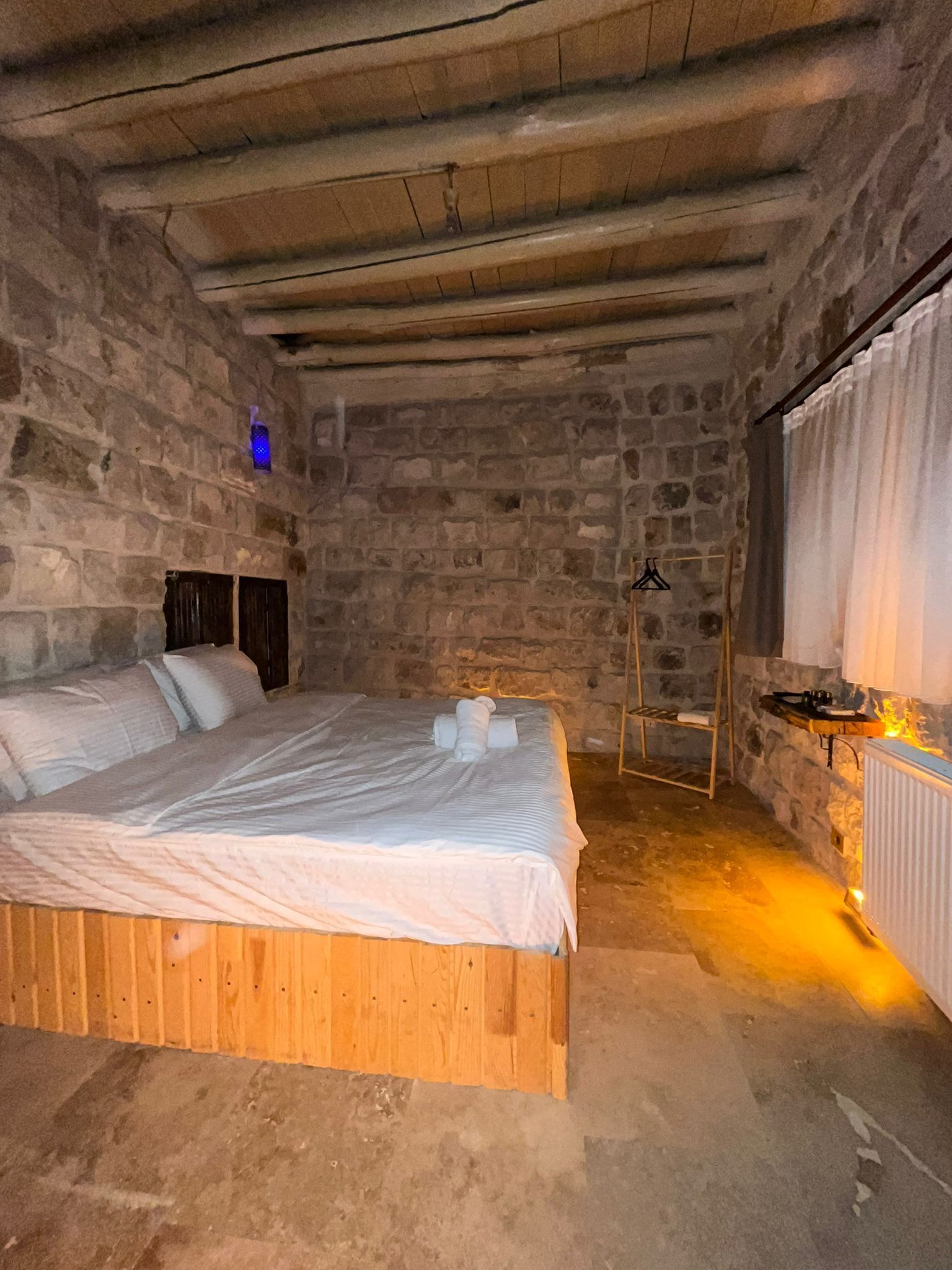 Crassula Cave Hotel