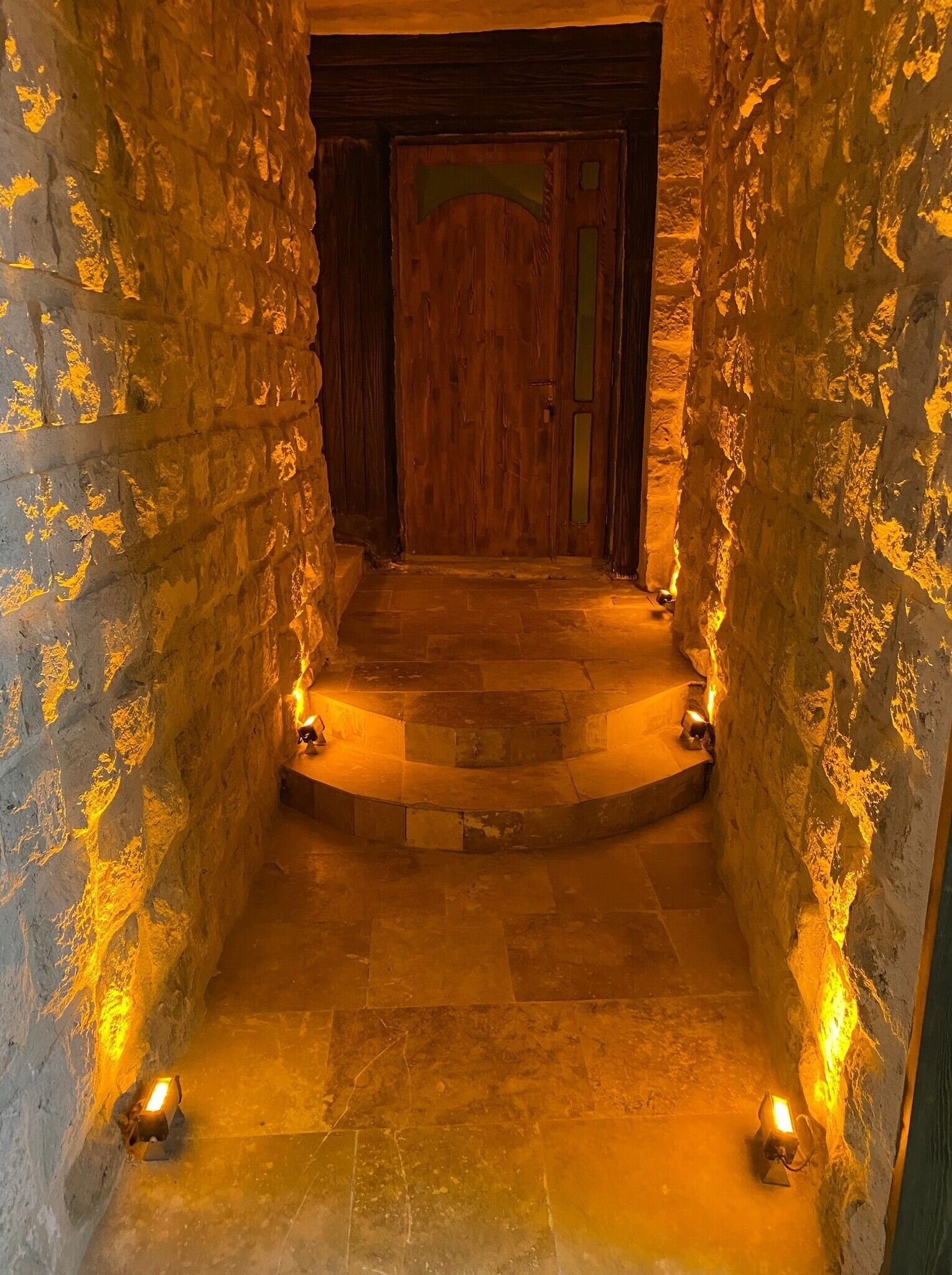 Crassula Cave Hotel