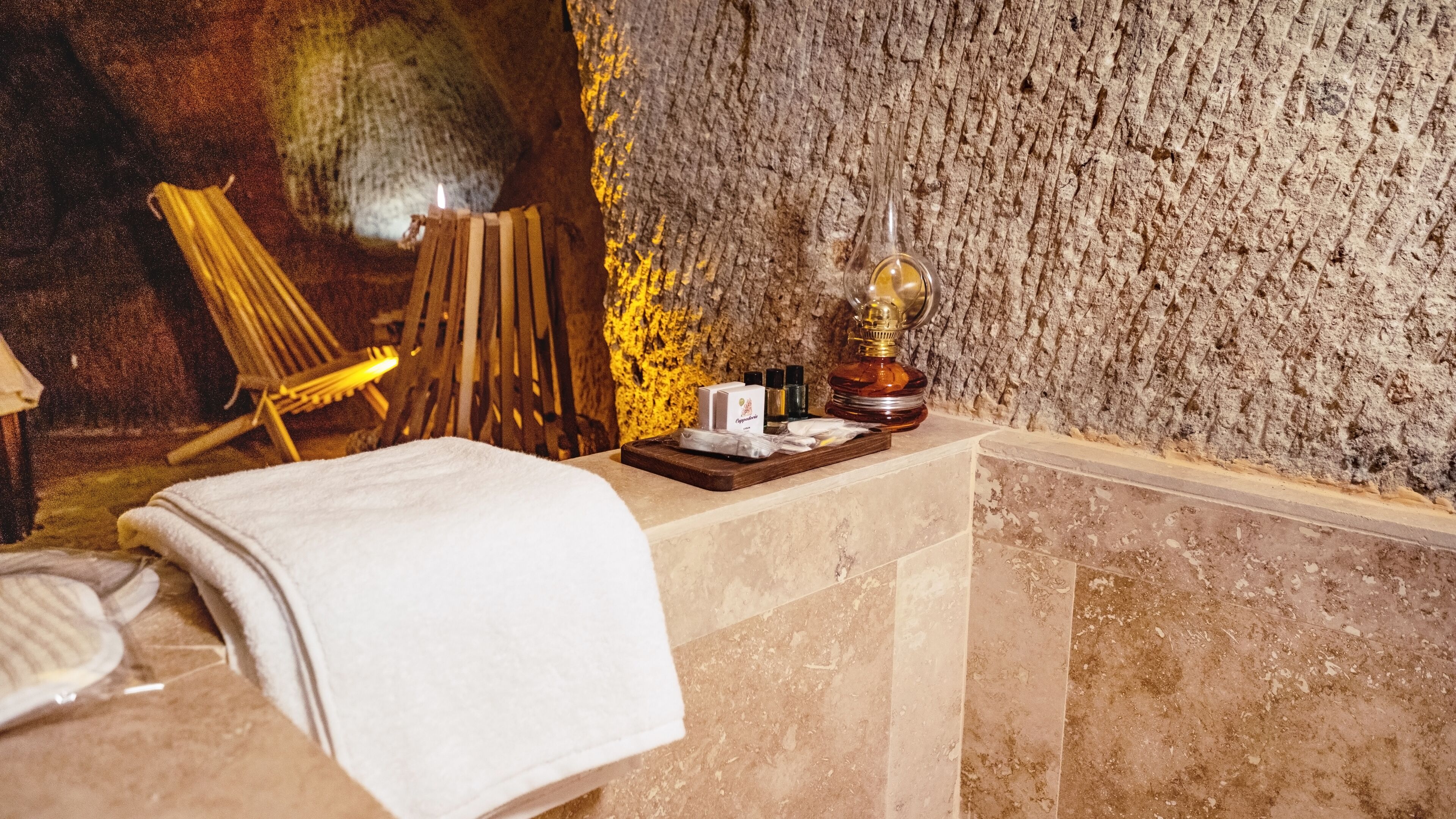Crassula Cave Hotel