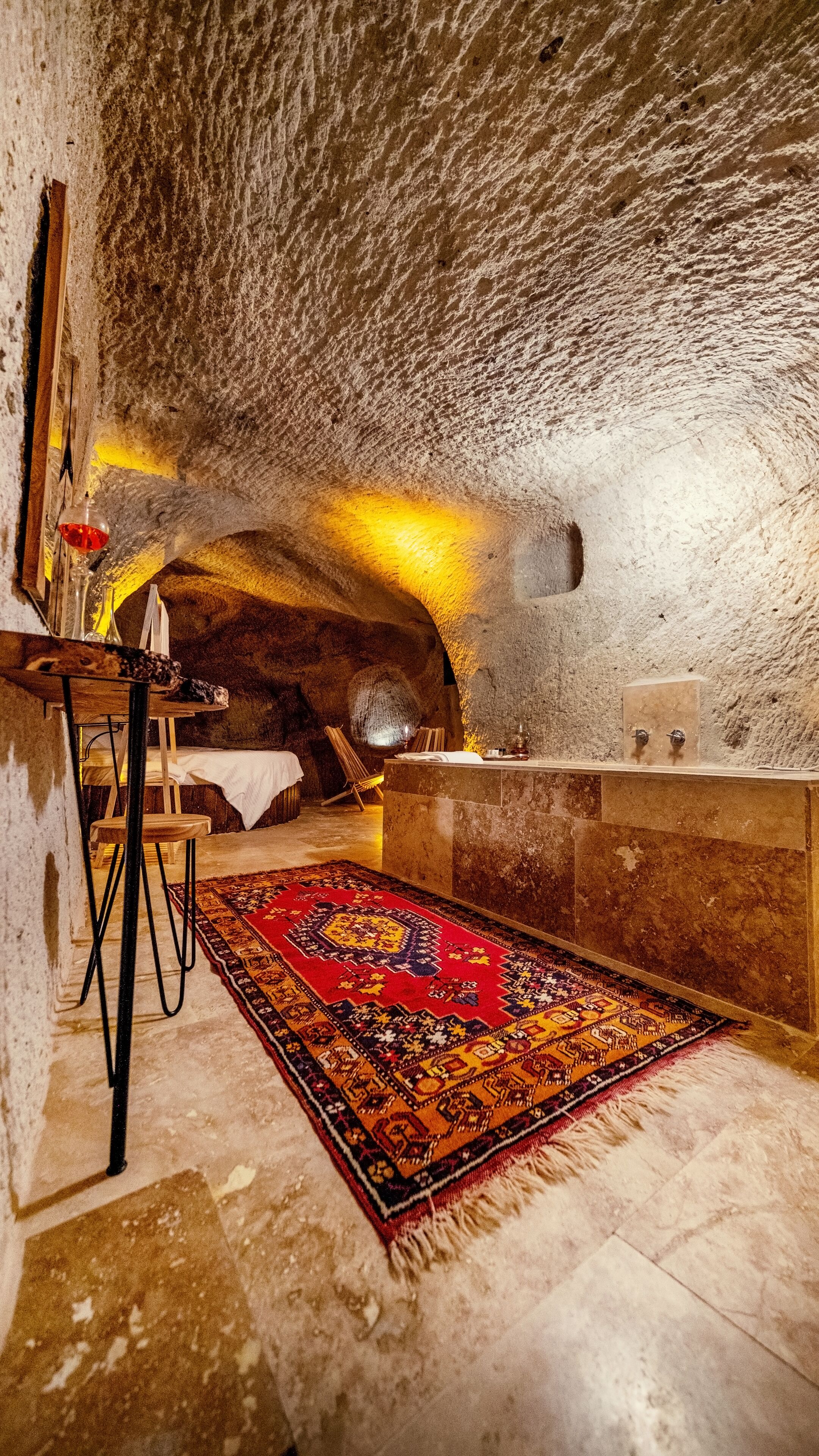 Crassula Cave Hotel