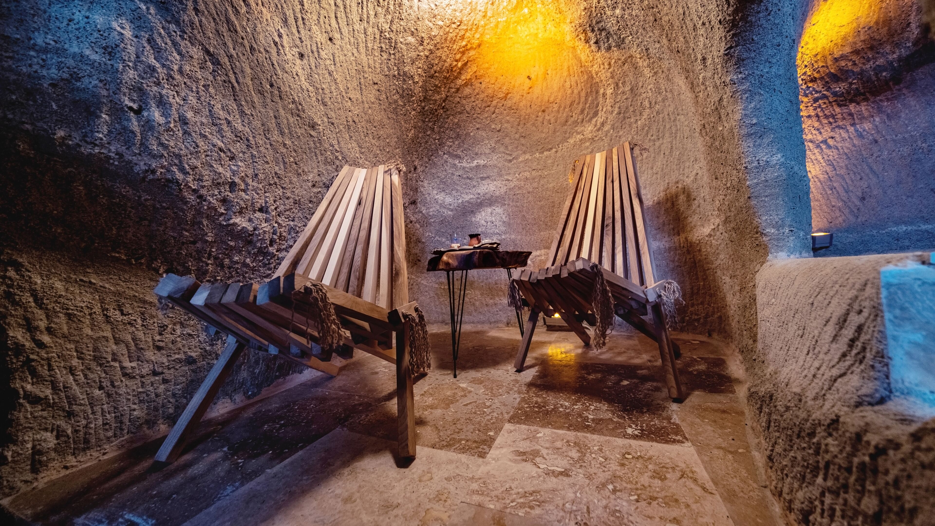 Crassula Cave Hotel
