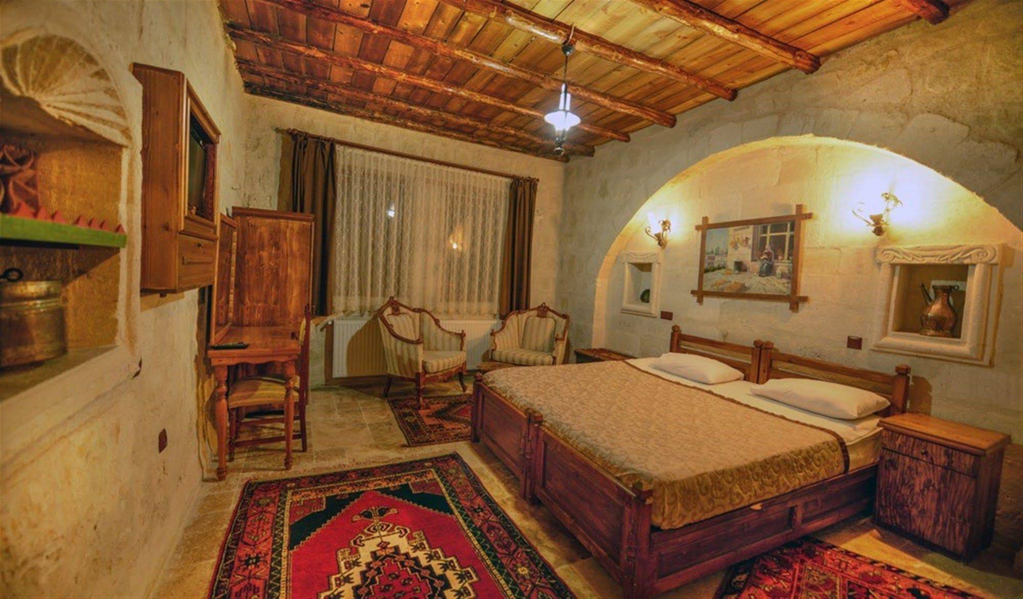Elysée Cave House