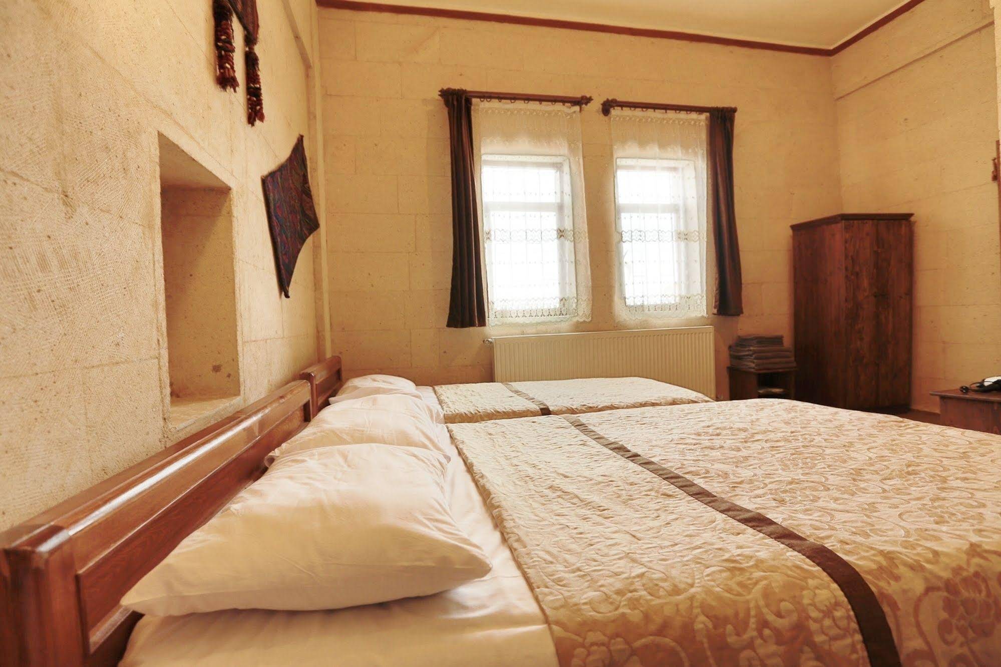 Elysée Cave House