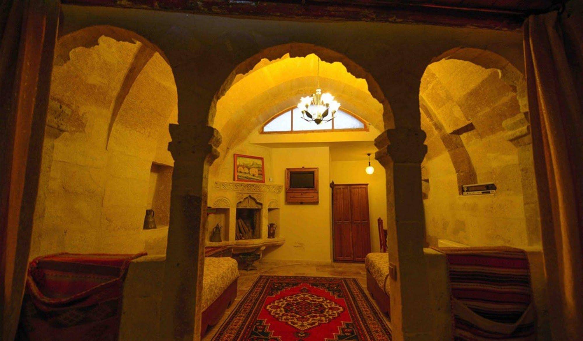 Elysée Cave House