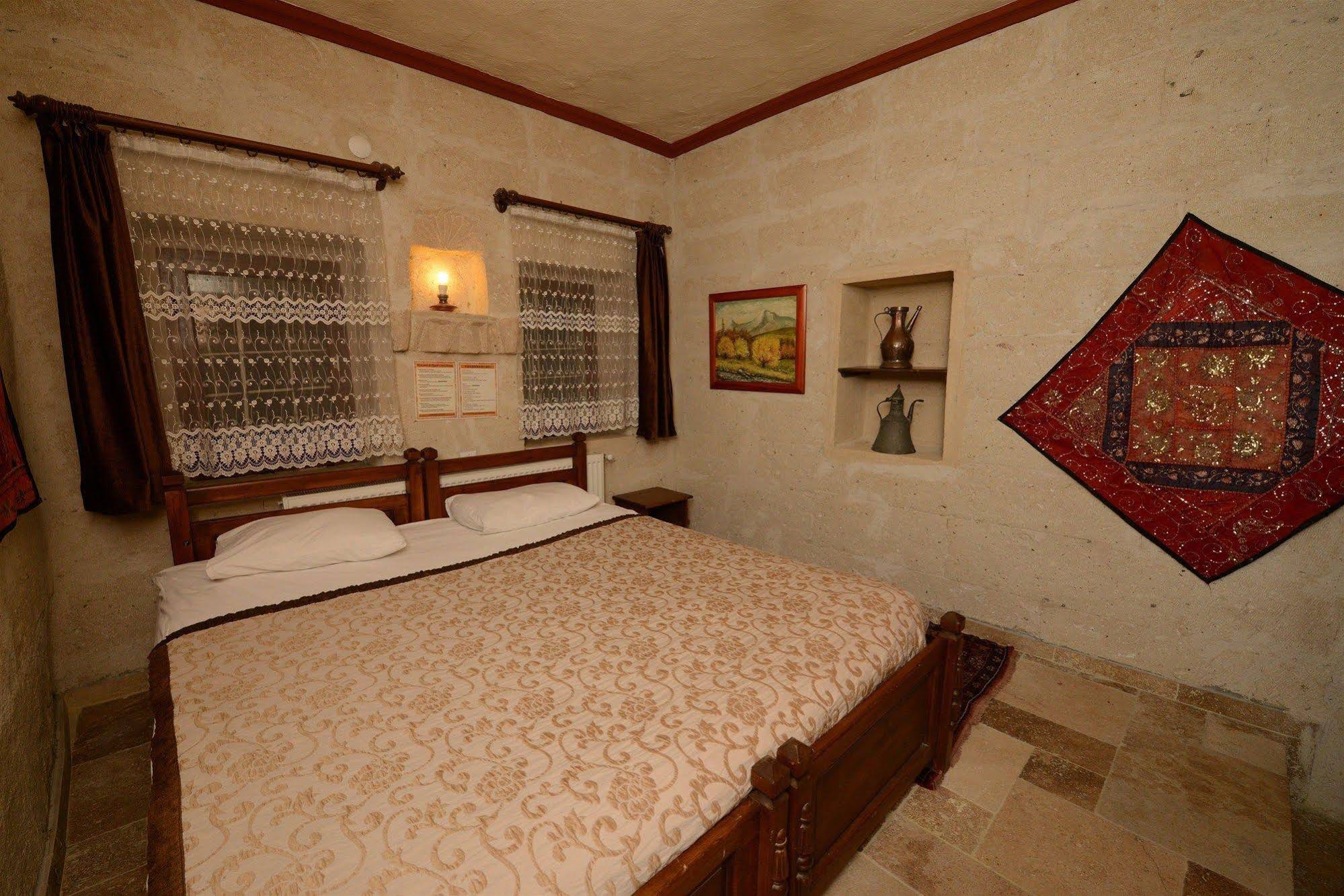 Elysée Cave House