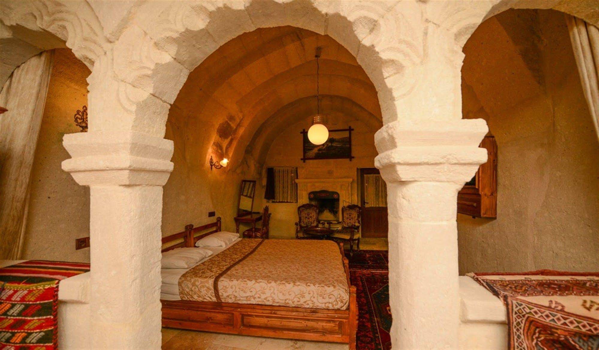 Elysée Cave House