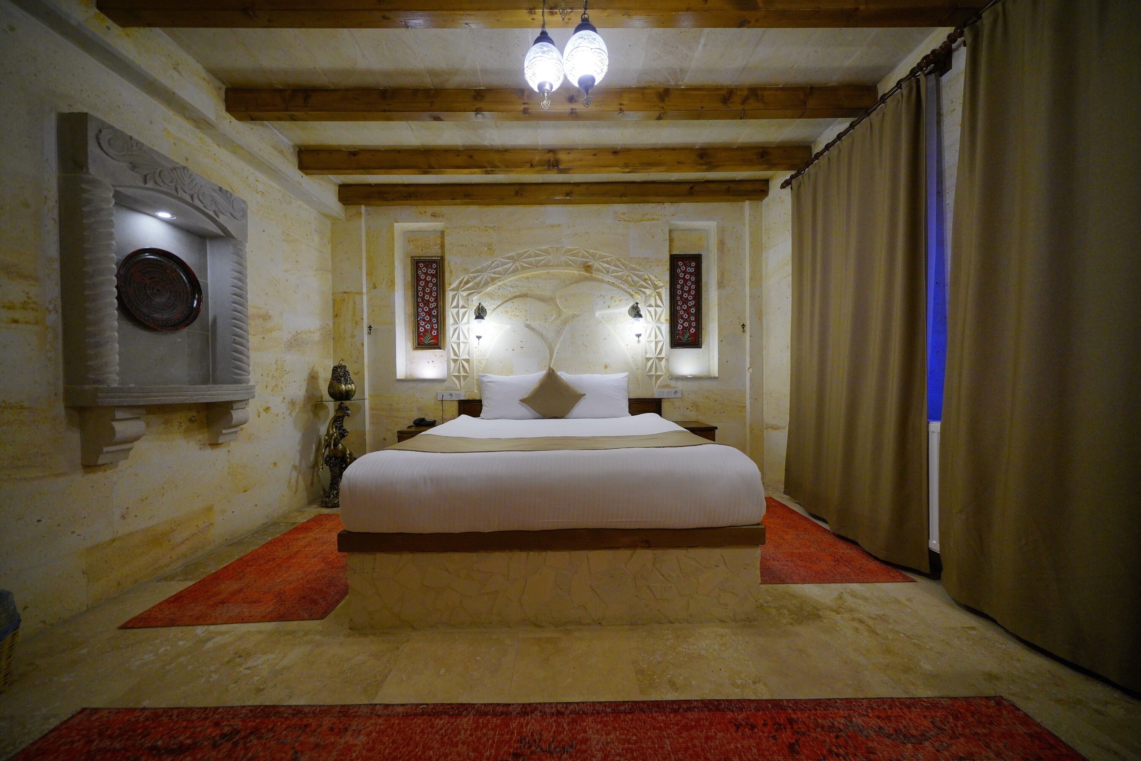 Enjoy Stone Hotel