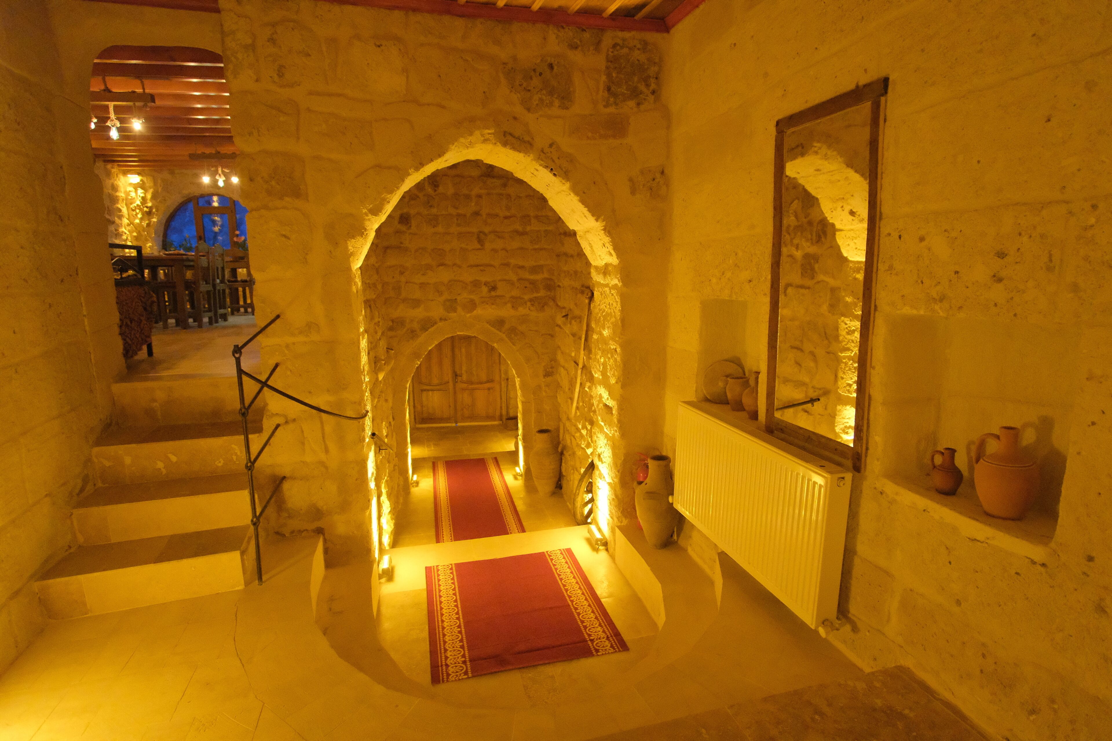 Euphoria Cave House