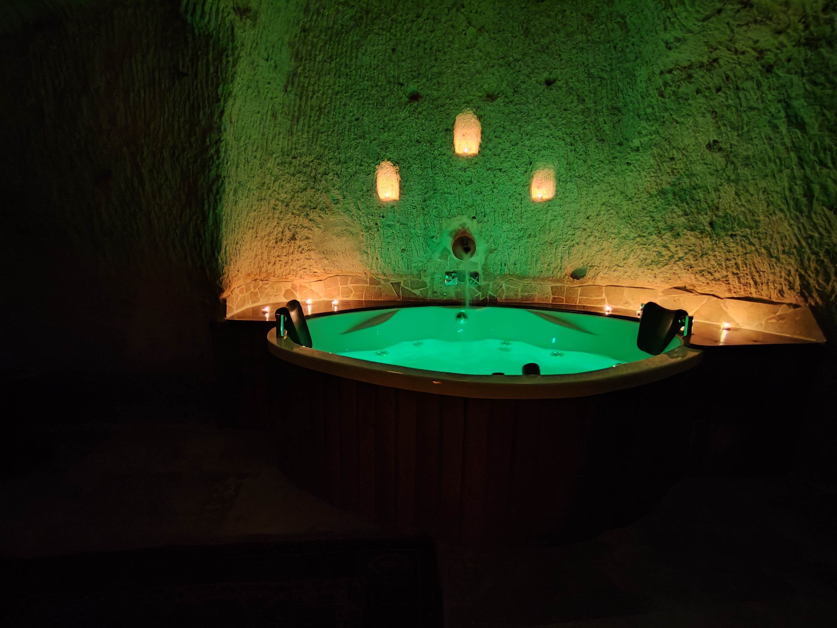 Euphoria Cave House