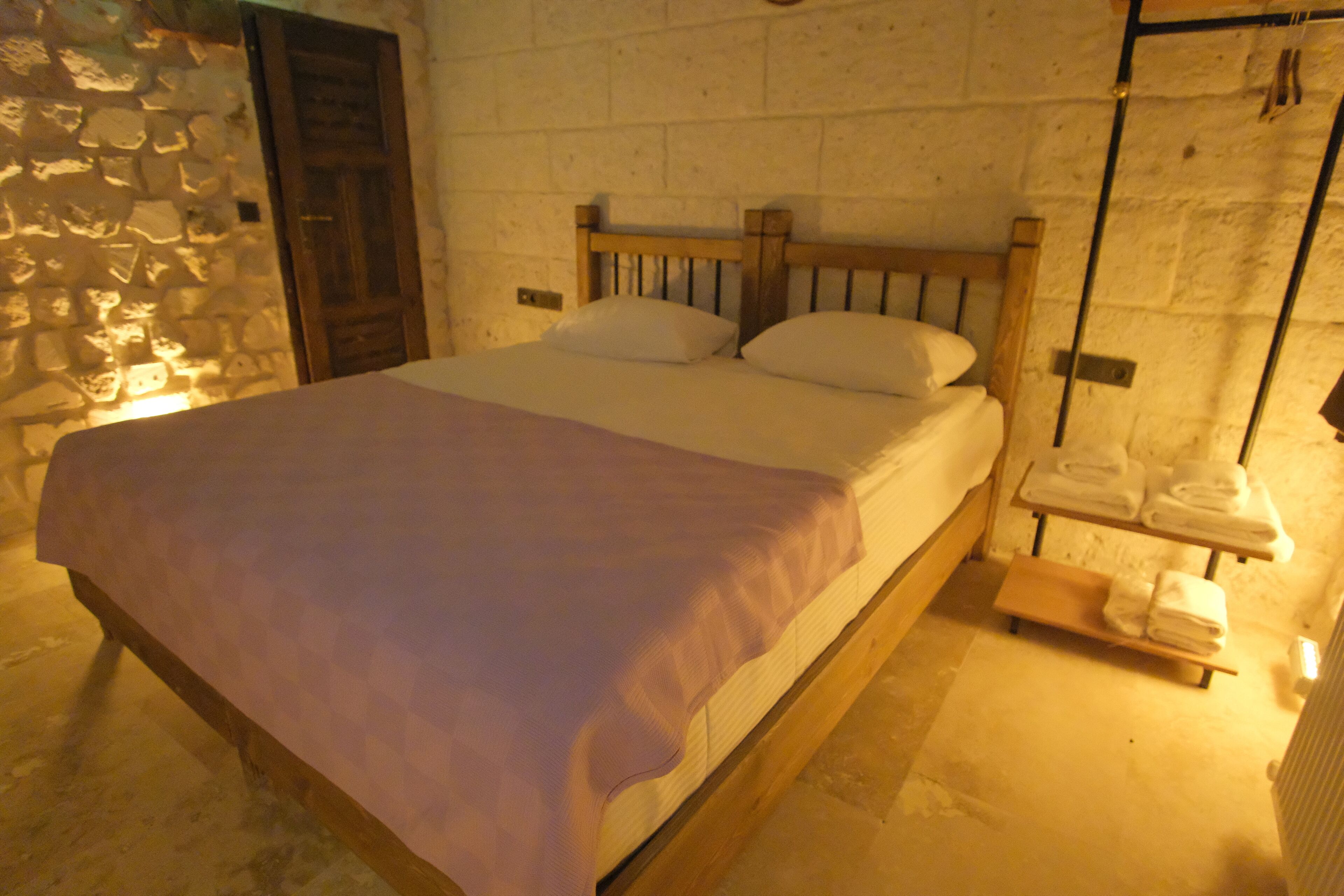 Euphoria Cave House