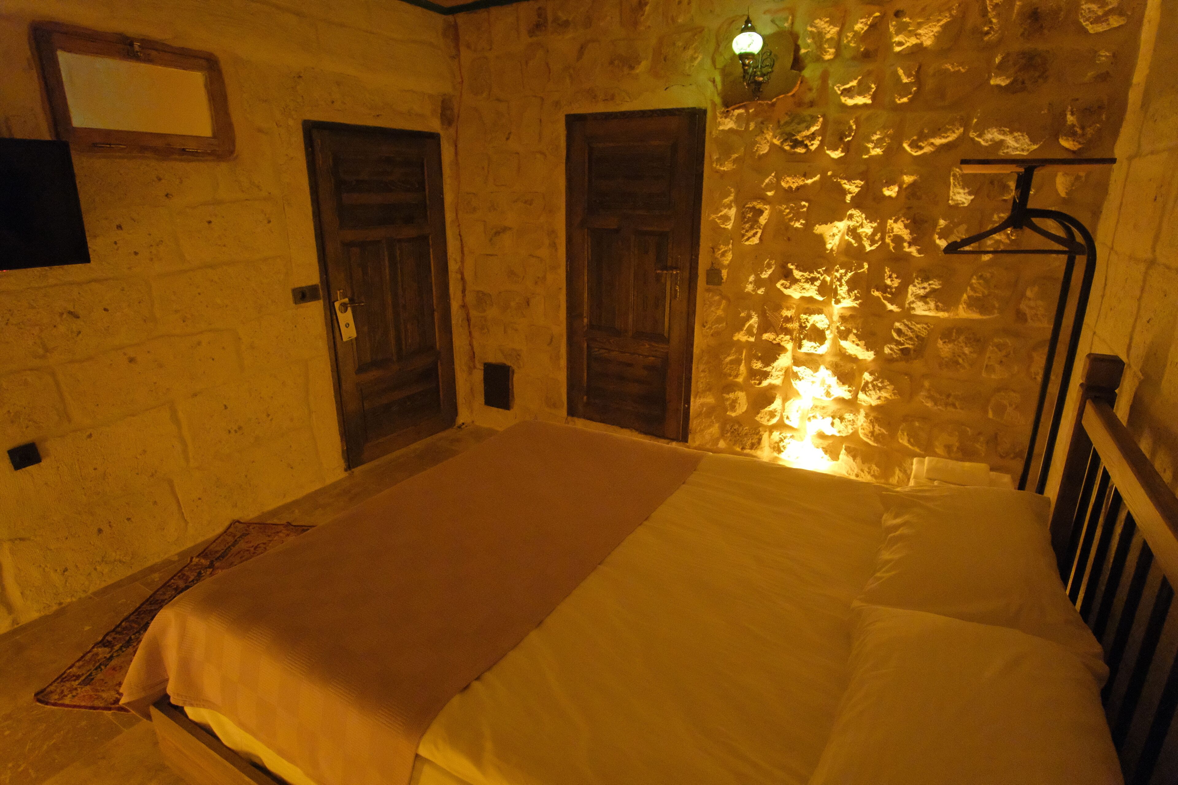 Euphoria Cave House