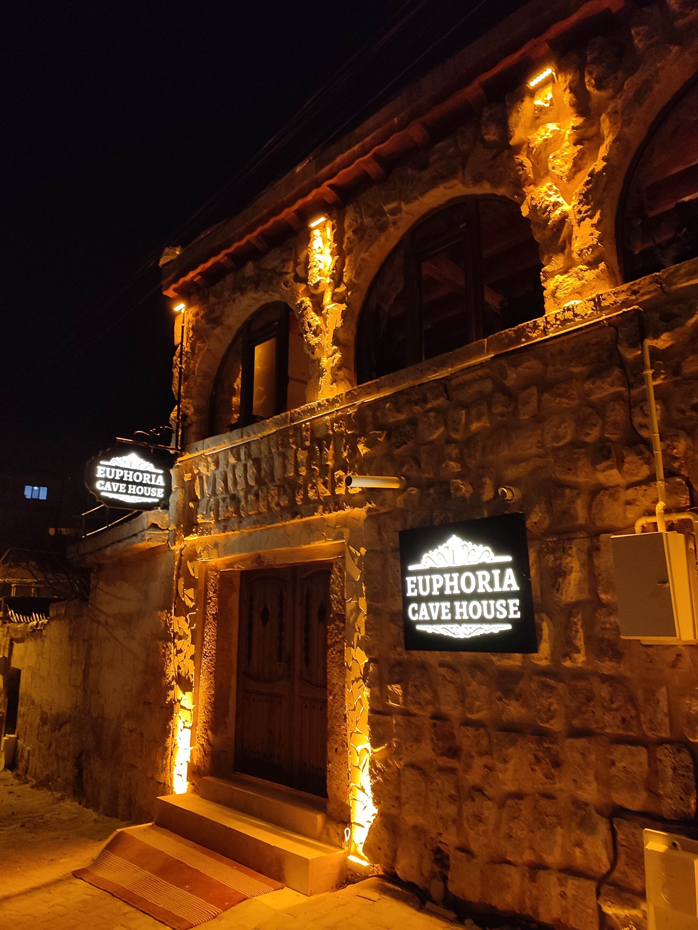 Euphoria Cave House