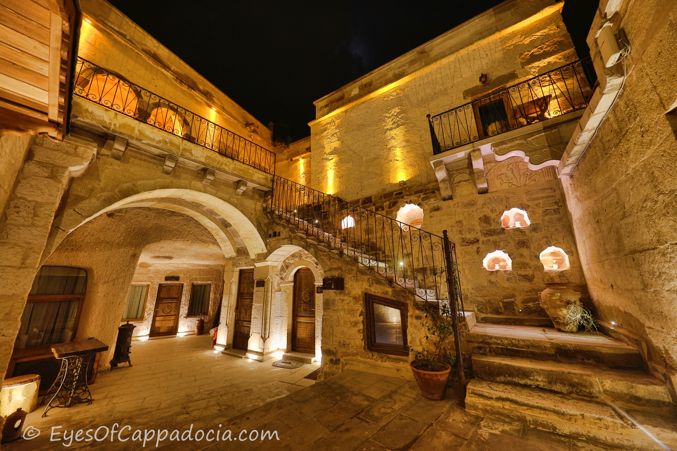 Eyes Of Cappadocia Cave Hotel