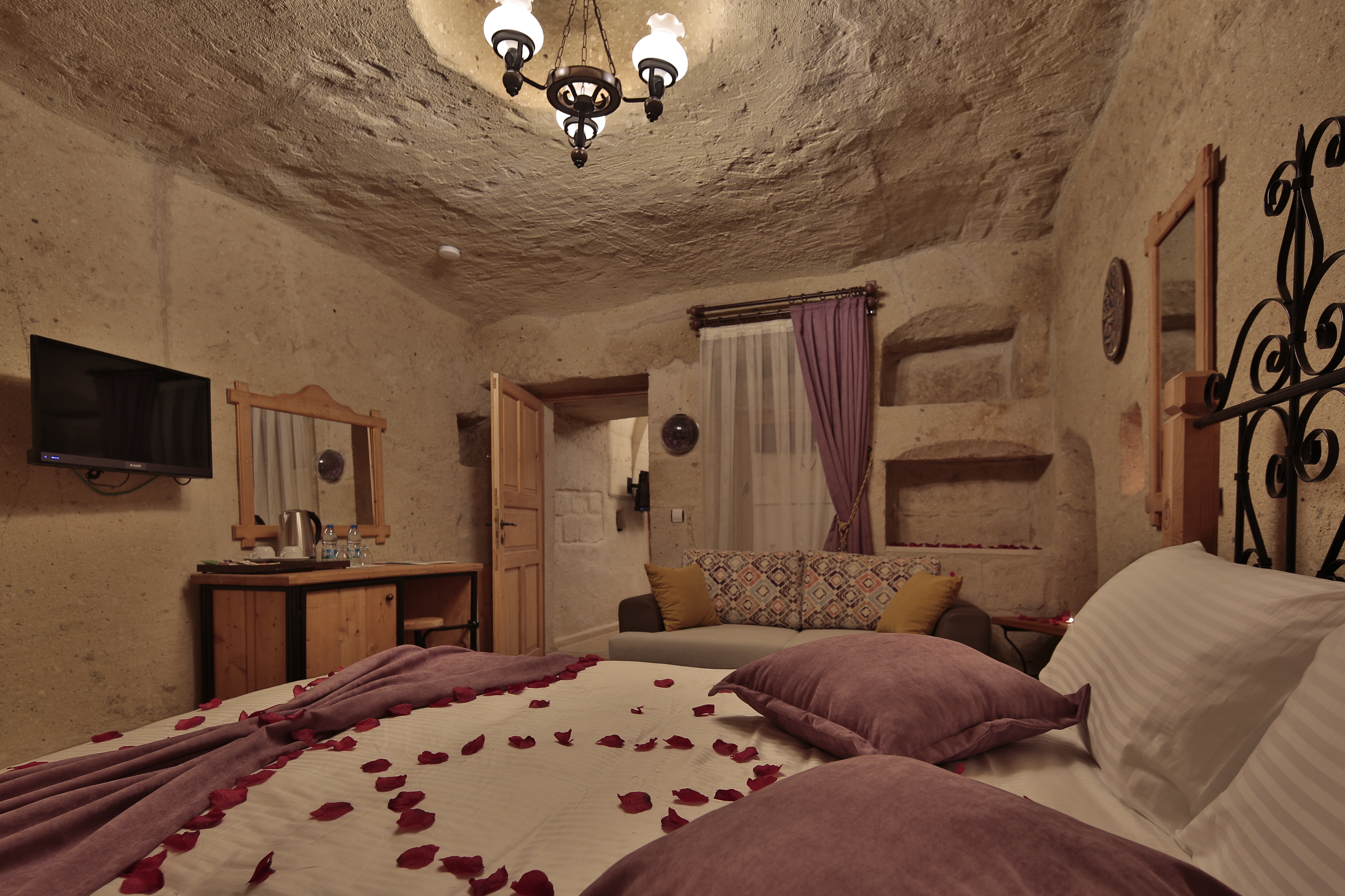 Fosil Cave Hotel