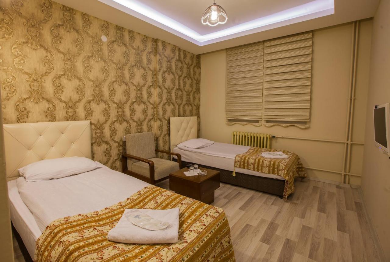 Hotel Seven Brothers