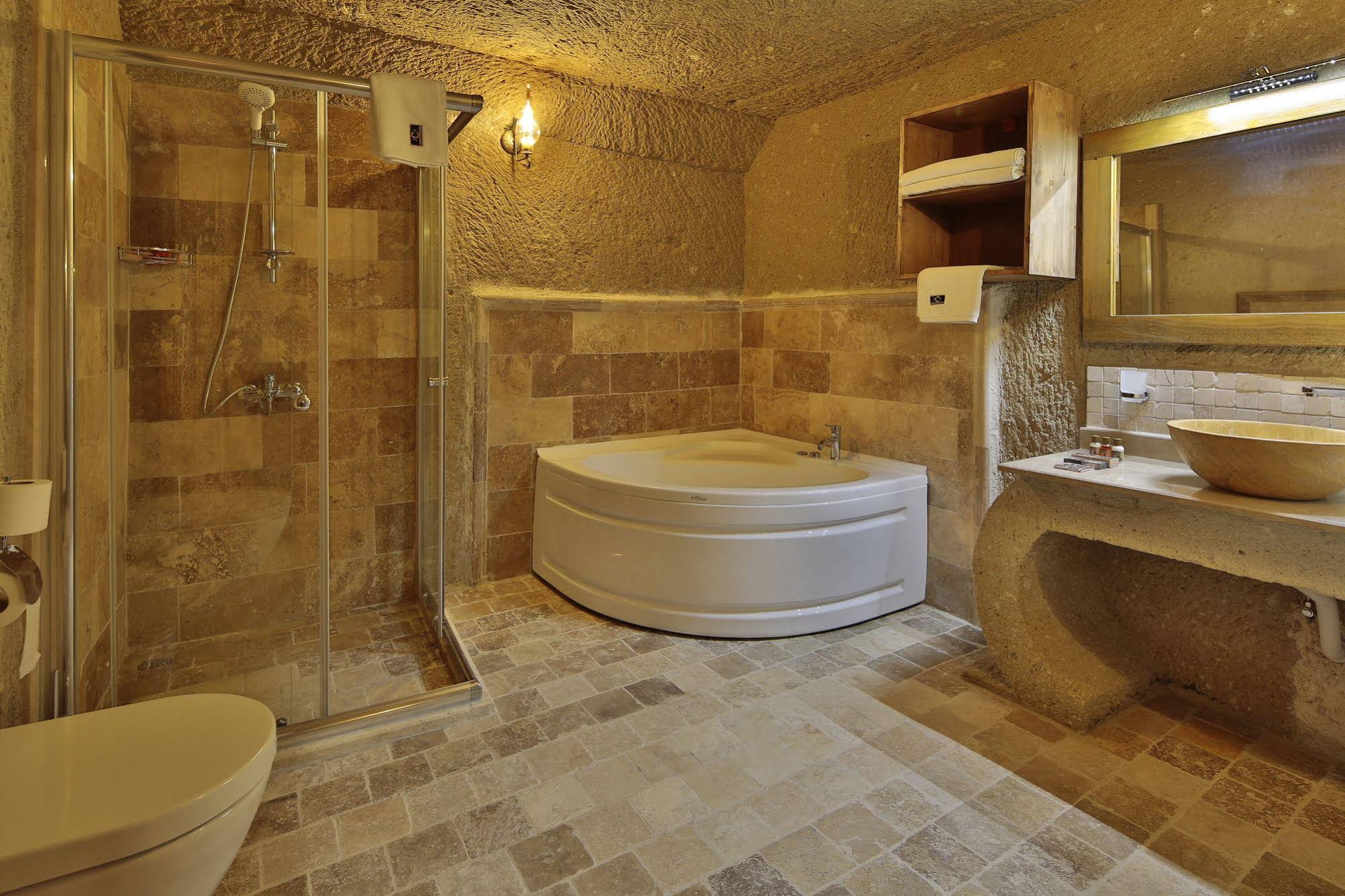Jacob's Cave Suites